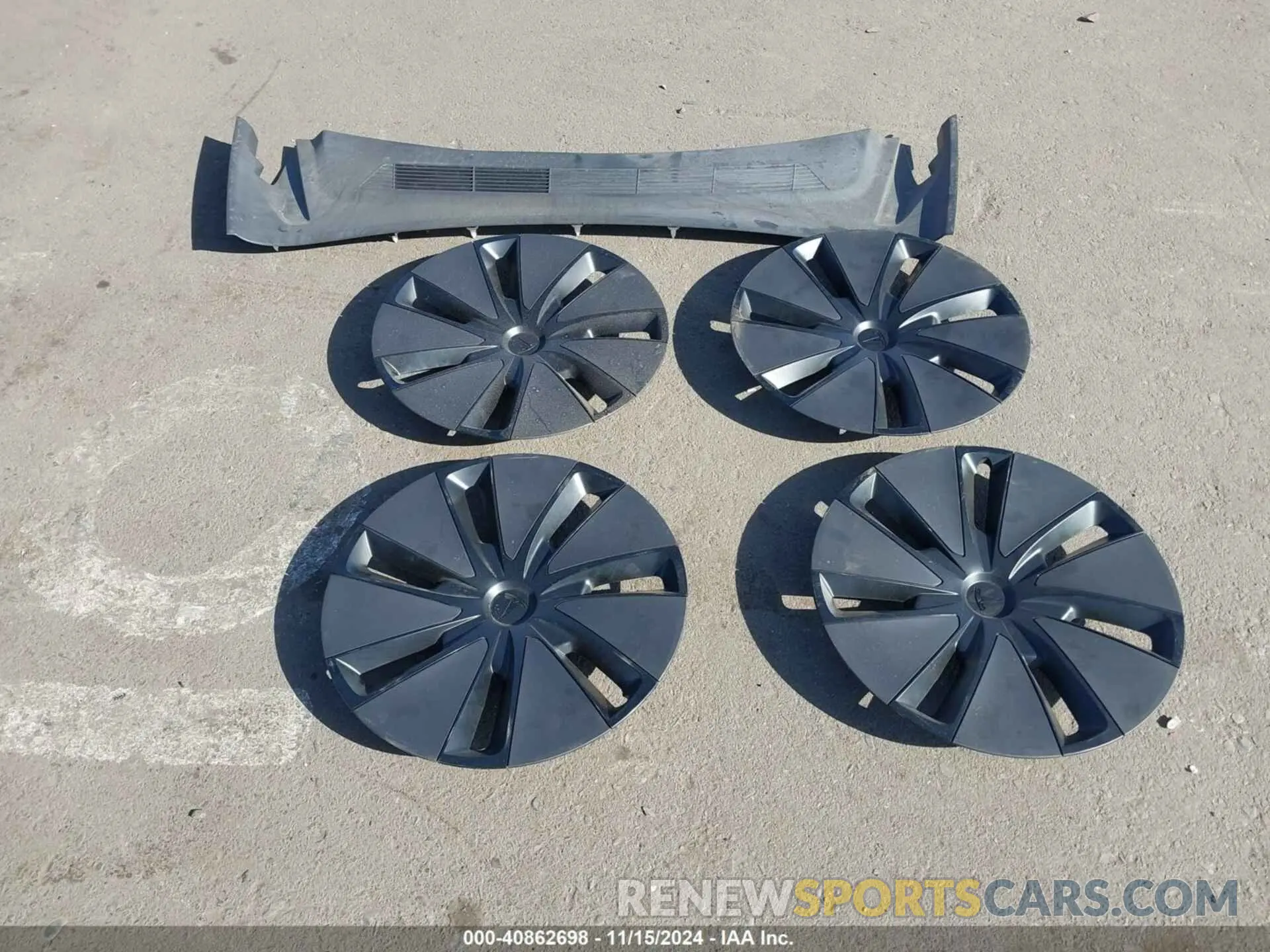 11 Photograph of a damaged car 5YJ3E1EA6RF727891 TESLA MODEL 3 2024