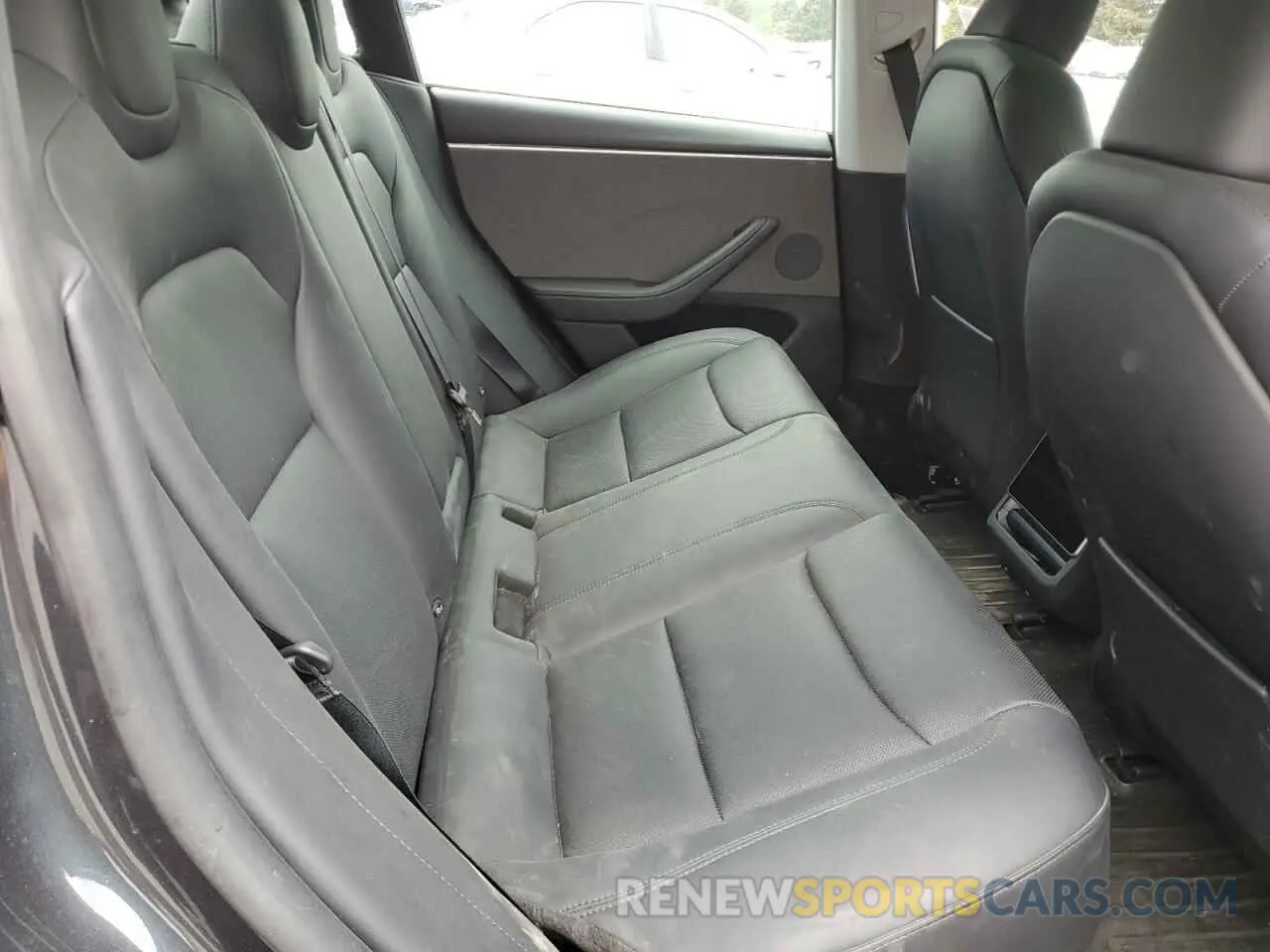 10 Photograph of a damaged car 5YJ3E1EA6RF730497 TESLA MODEL 3 2024