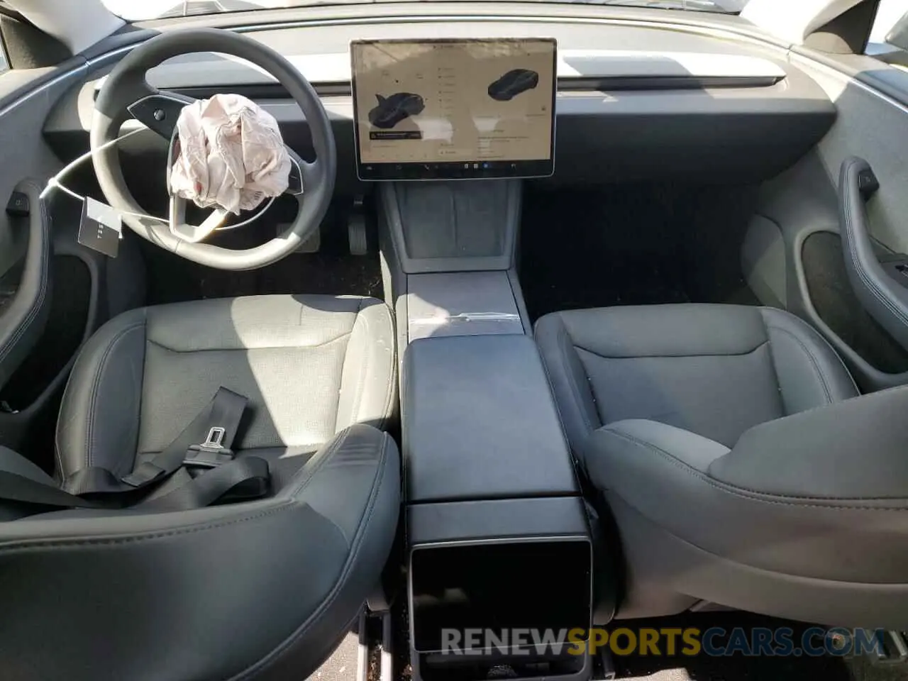 8 Photograph of a damaged car 5YJ3E1EA6RF731388 TESLA MODEL 3 2024