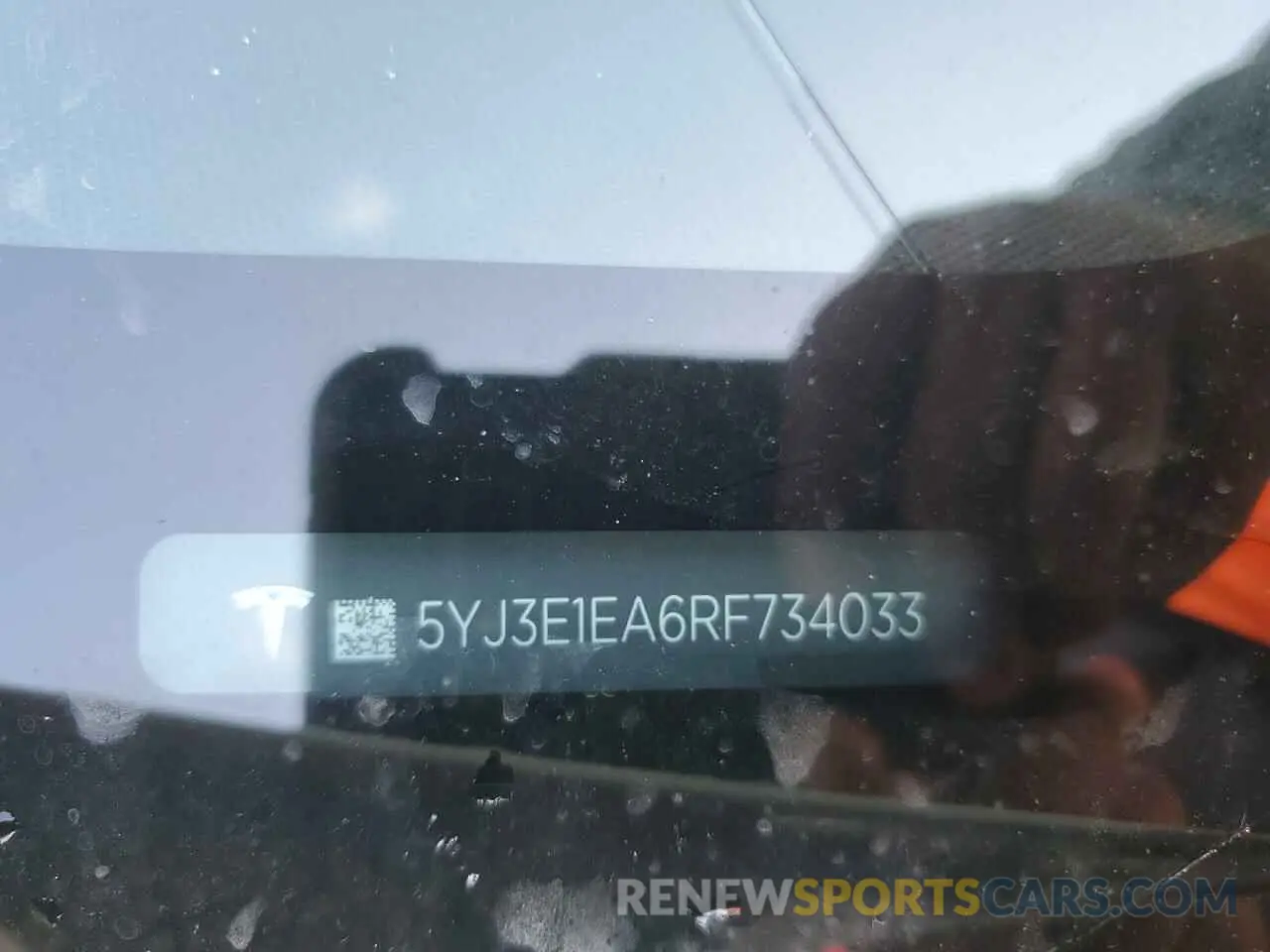 12 Photograph of a damaged car 5YJ3E1EA6RF734033 TESLA MODEL 3 2024