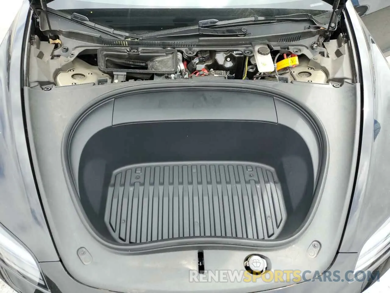 11 Photograph of a damaged car 5YJ3E1EA6RF739698 TESLA MODEL 3 2024