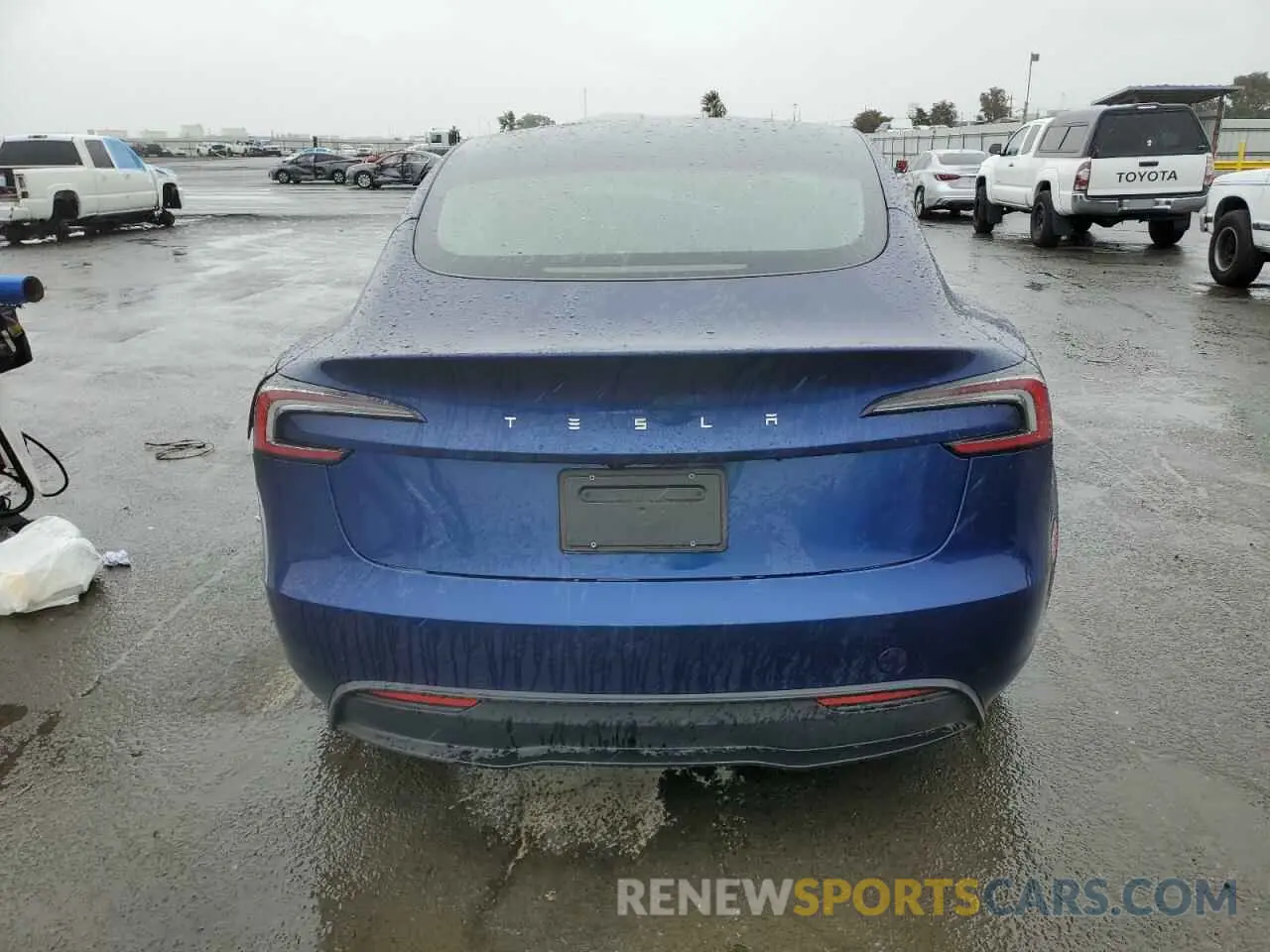 6 Photograph of a damaged car 5YJ3E1EA6RF739880 TESLA MODEL 3 2024