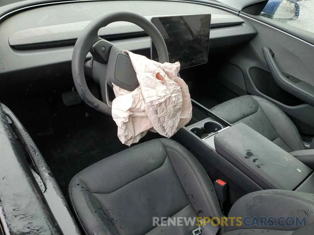 8 Photograph of a damaged car 5YJ3E1EA6RF739880 TESLA MODEL 3 2024