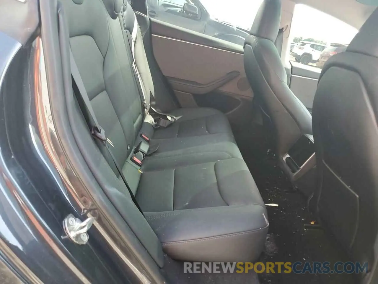 10 Photograph of a damaged car 5YJ3E1EA6RF740818 TESLA MODEL 3 2024