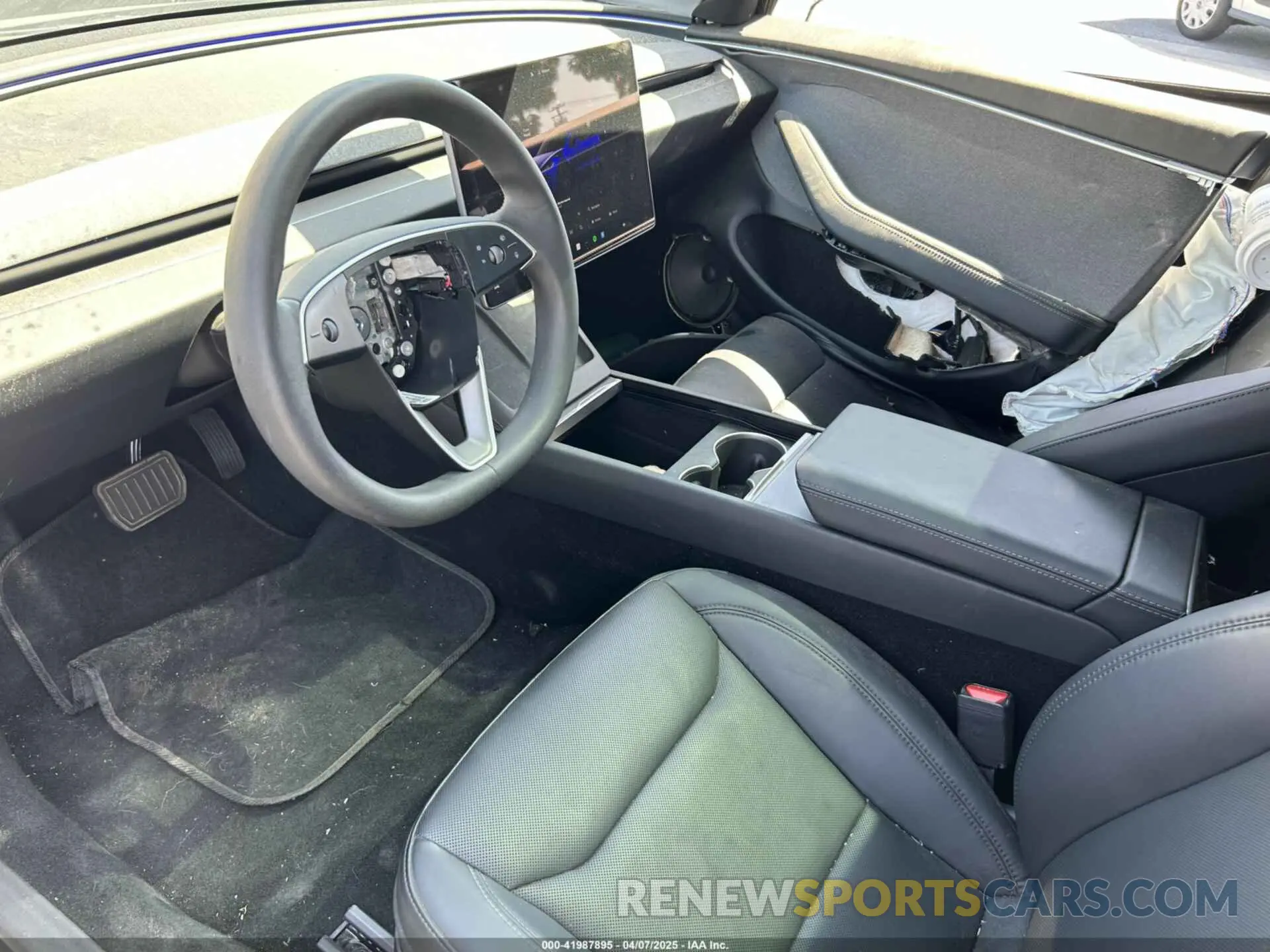 5 Photograph of a damaged car 5YJ3E1EA6RF742780 TESLA MODEL 3 2024