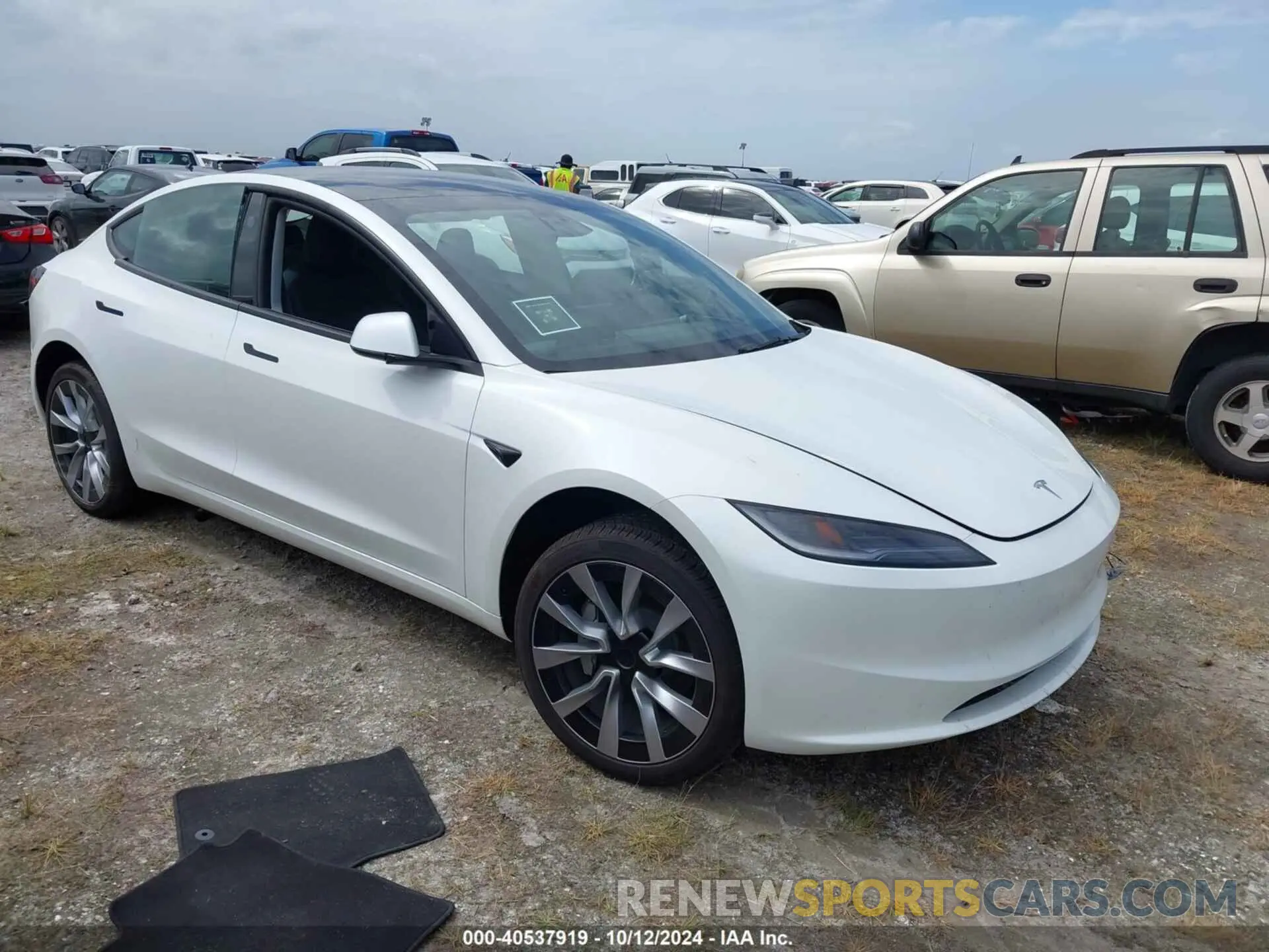 1 Photograph of a damaged car 5YJ3E1EA6RF751009 TESLA MODEL 3 2024