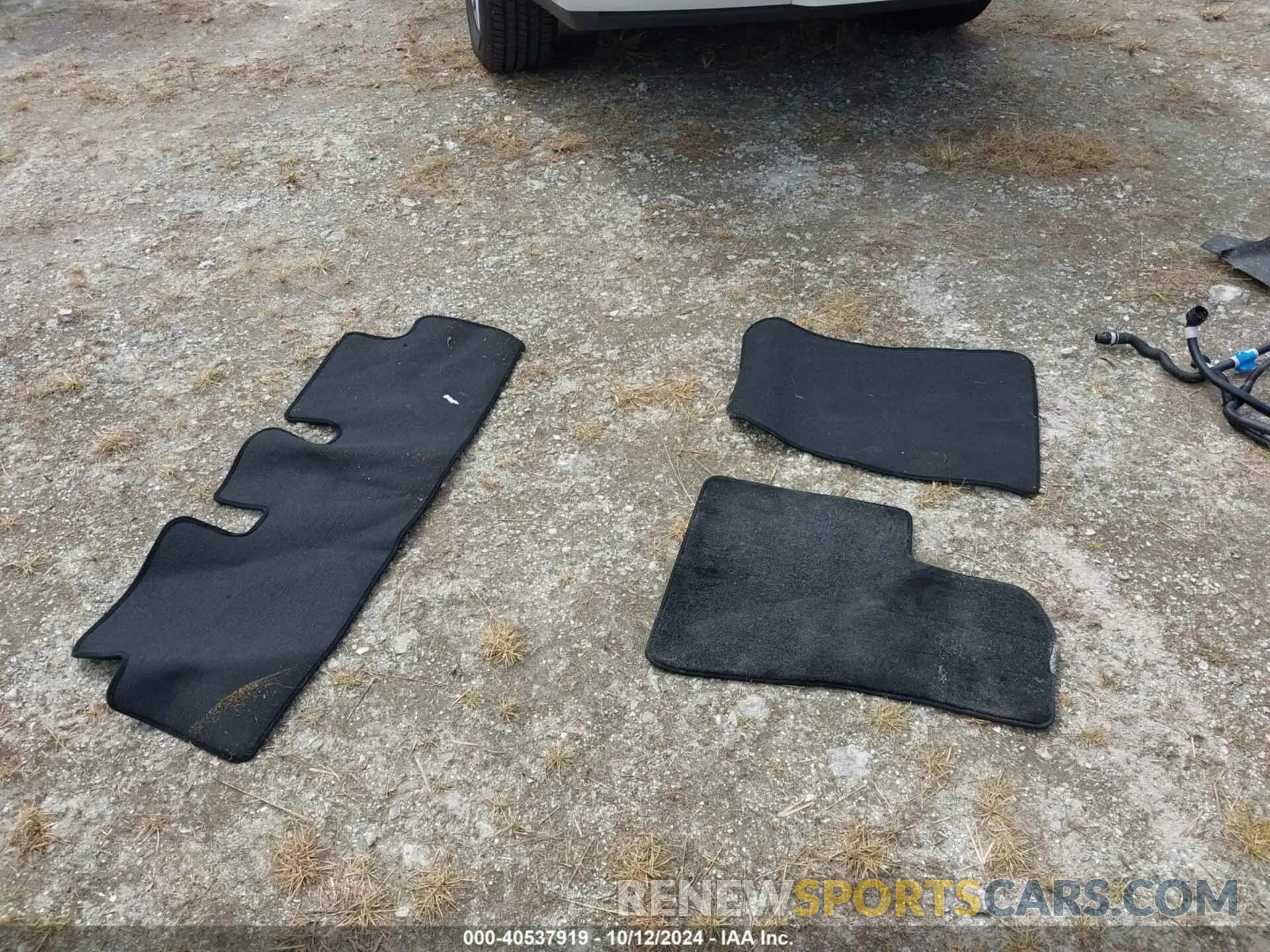 12 Photograph of a damaged car 5YJ3E1EA6RF751009 TESLA MODEL 3 2024