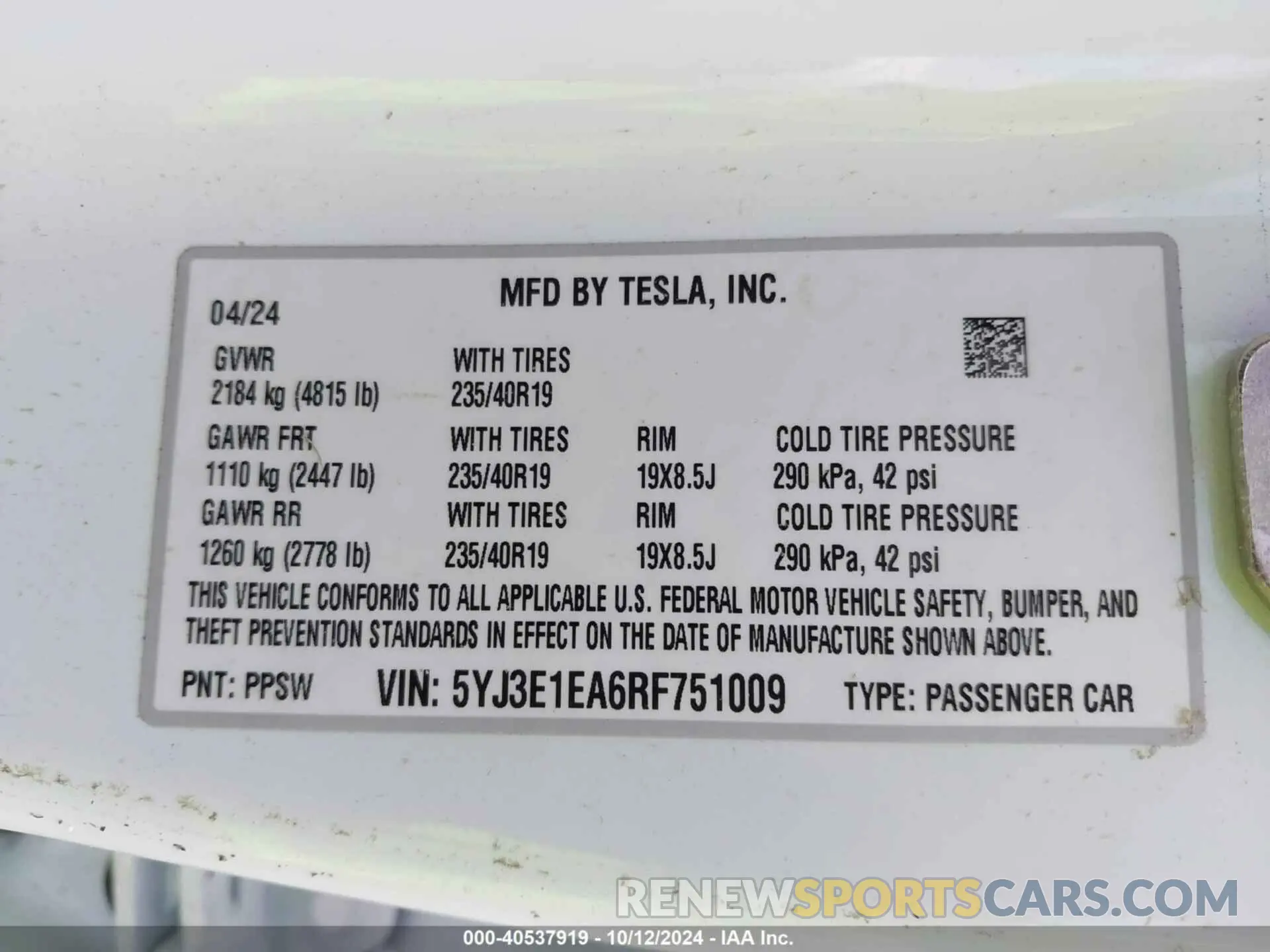 9 Photograph of a damaged car 5YJ3E1EA6RF751009 TESLA MODEL 3 2024
