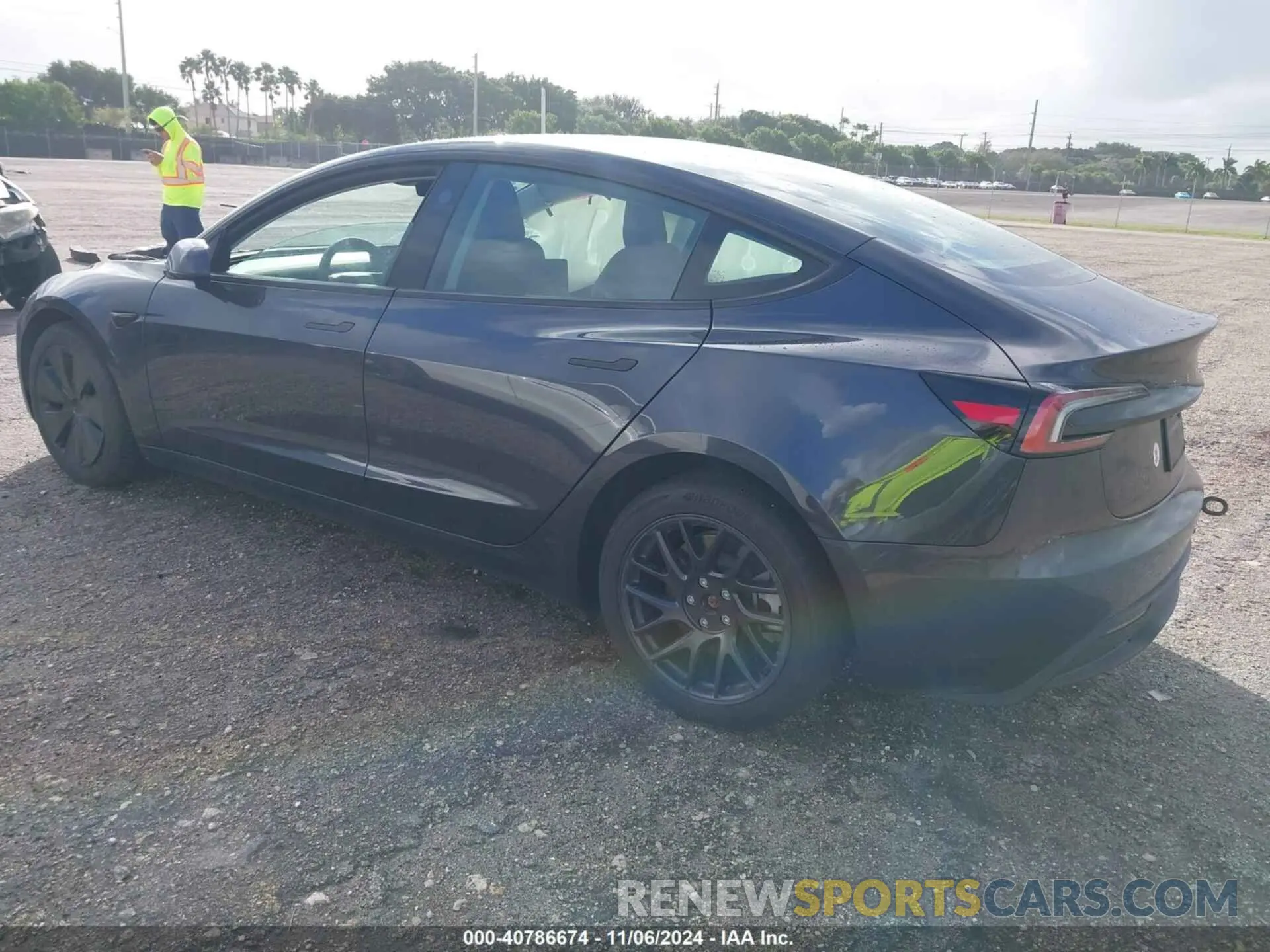 3 Photograph of a damaged car 5YJ3E1EA6RF756503 TESLA MODEL 3 2024