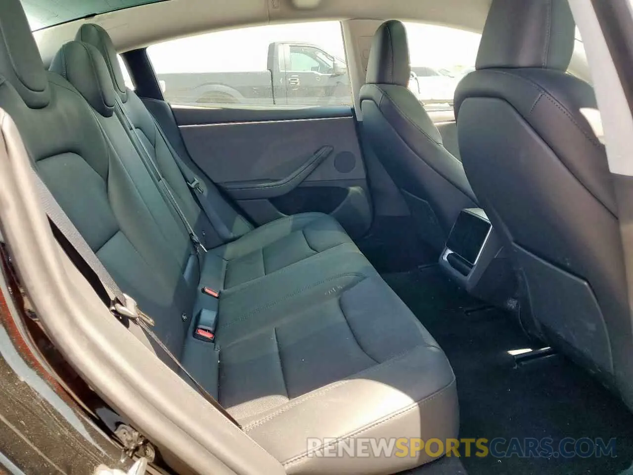10 Photograph of a damaged car 5YJ3E1EA6RF761197 TESLA MODEL 3 2024