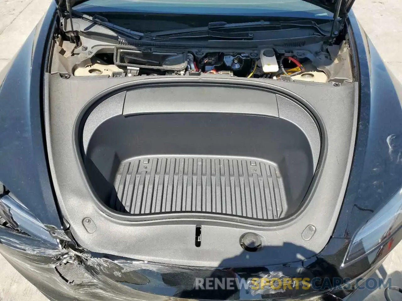 11 Photograph of a damaged car 5YJ3E1EA6RF761197 TESLA MODEL 3 2024