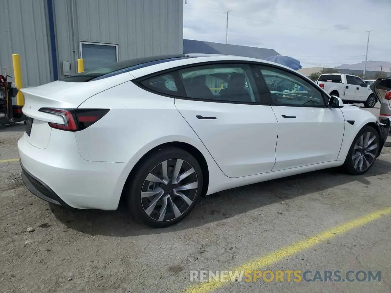 3 Photograph of a damaged car 5YJ3E1EA6RF822676 TESLA MODEL 3 2024