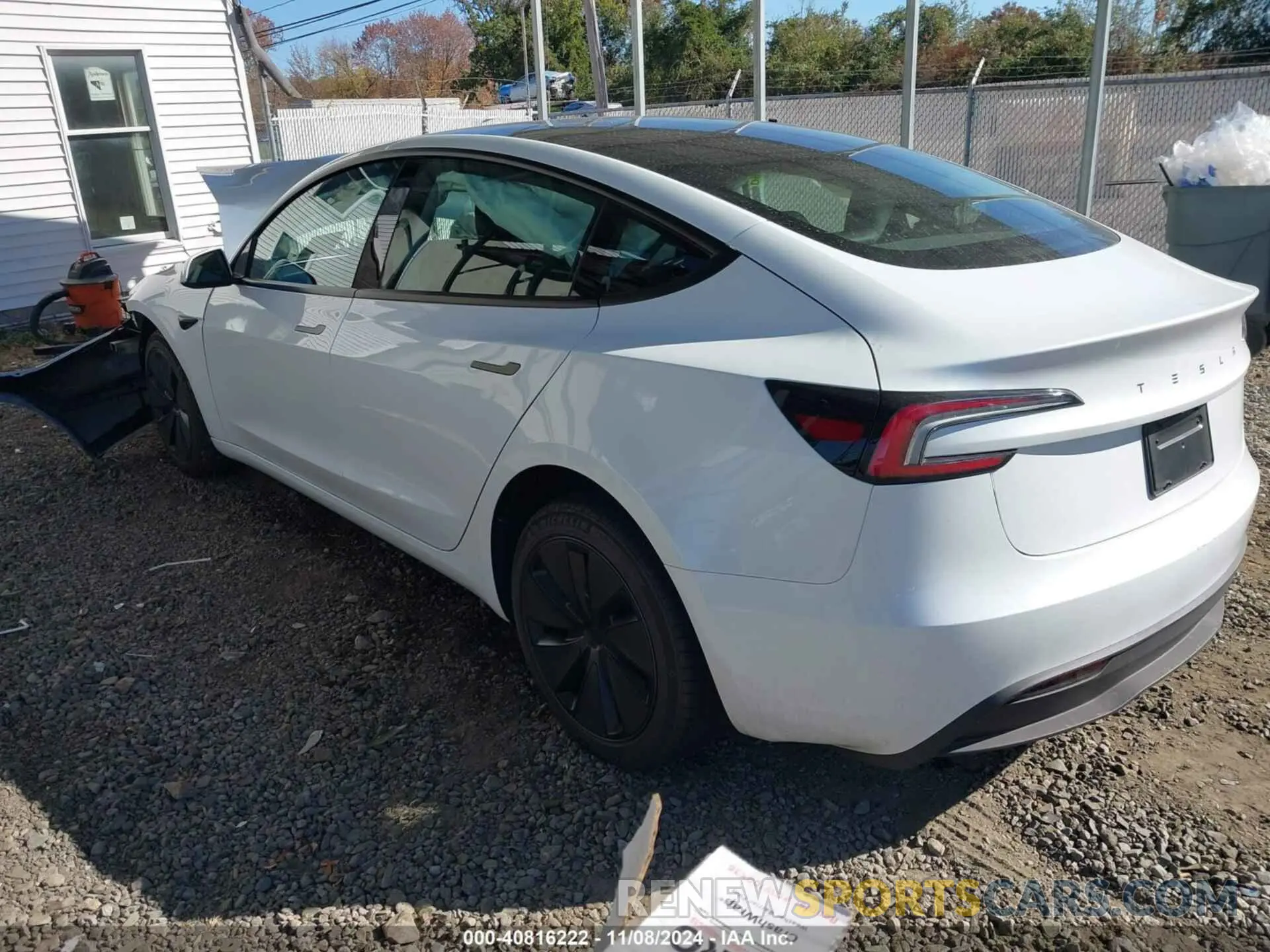 3 Photograph of a damaged car 5YJ3E1EA6RF842734 TESLA MODEL 3 2024