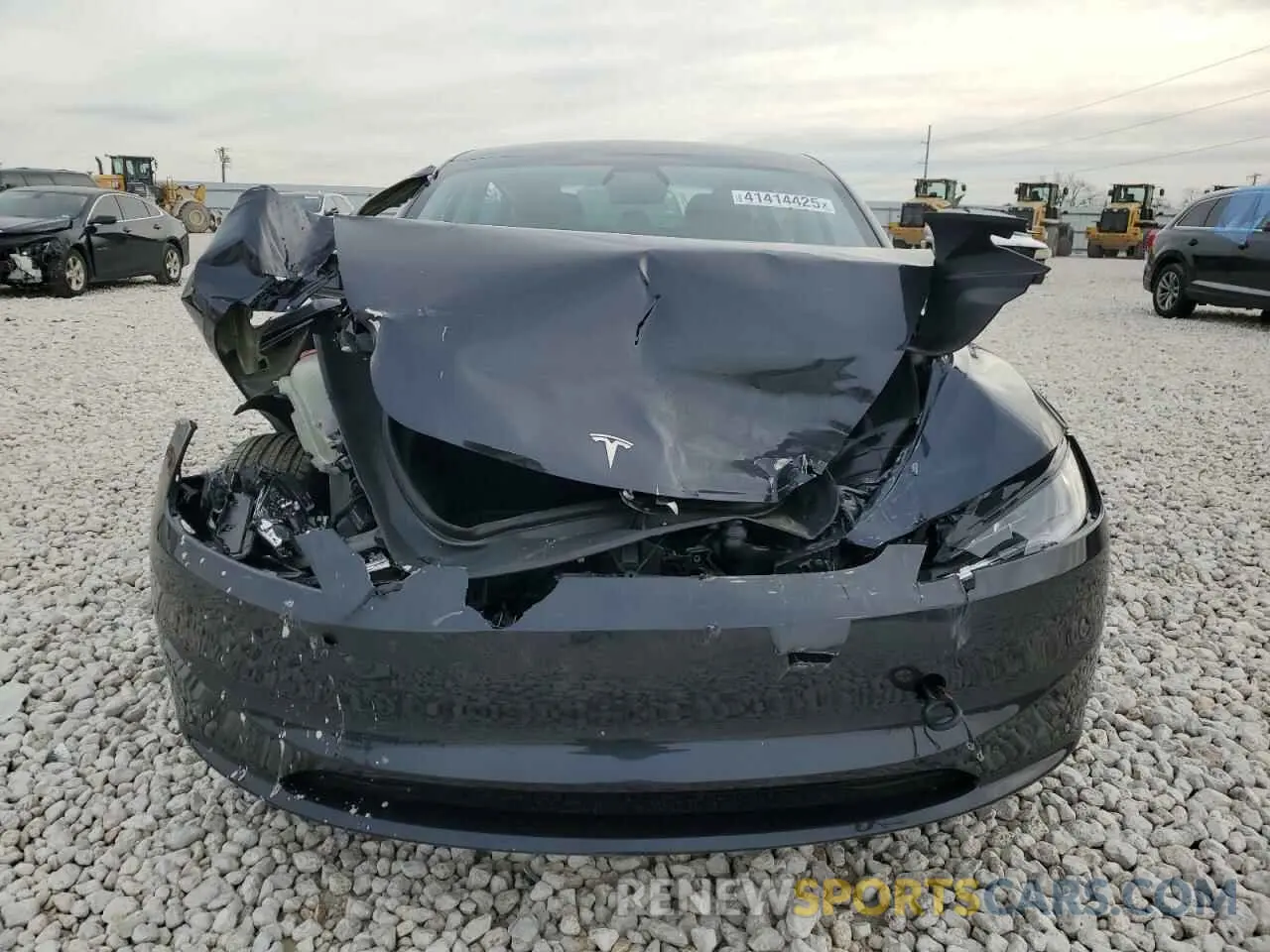 5 Photograph of a damaged car 5YJ3E1EA6RF864393 TESLA MODEL 3 2024