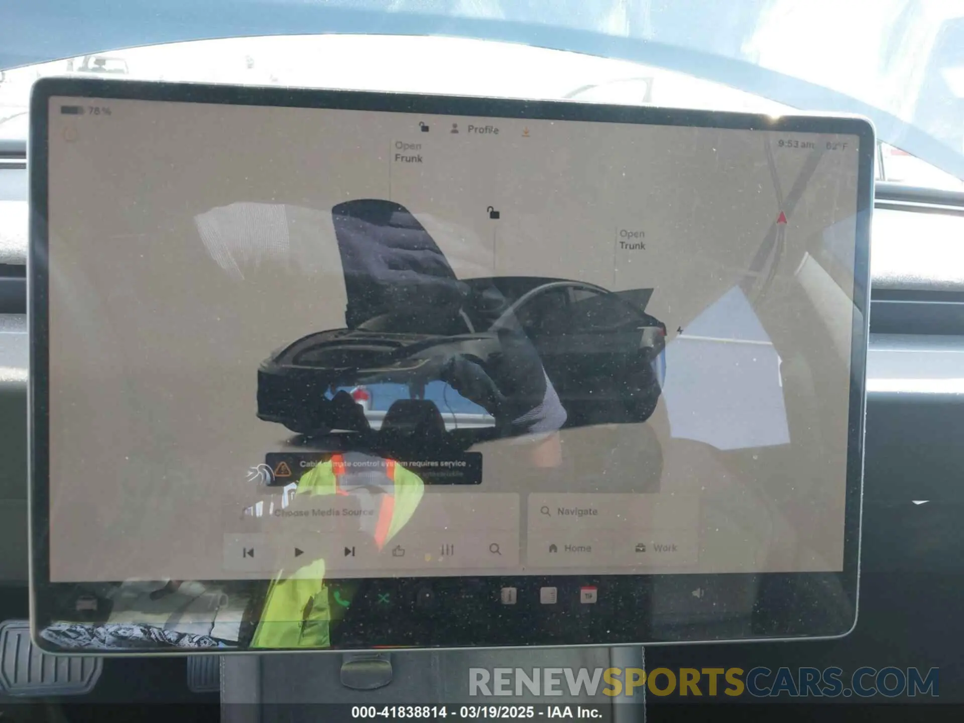 18 Photograph of a damaged car 5YJ3E1EA7RF717855 TESLA MODEL 3 2024