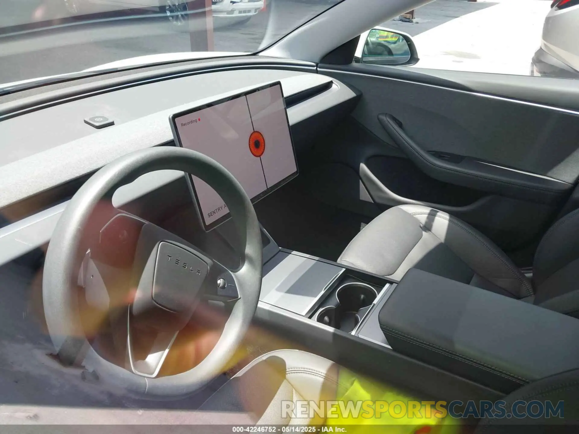 11 Photograph of a damaged car 5YJ3E1EA7RF721503 TESLA MODEL 3 2024