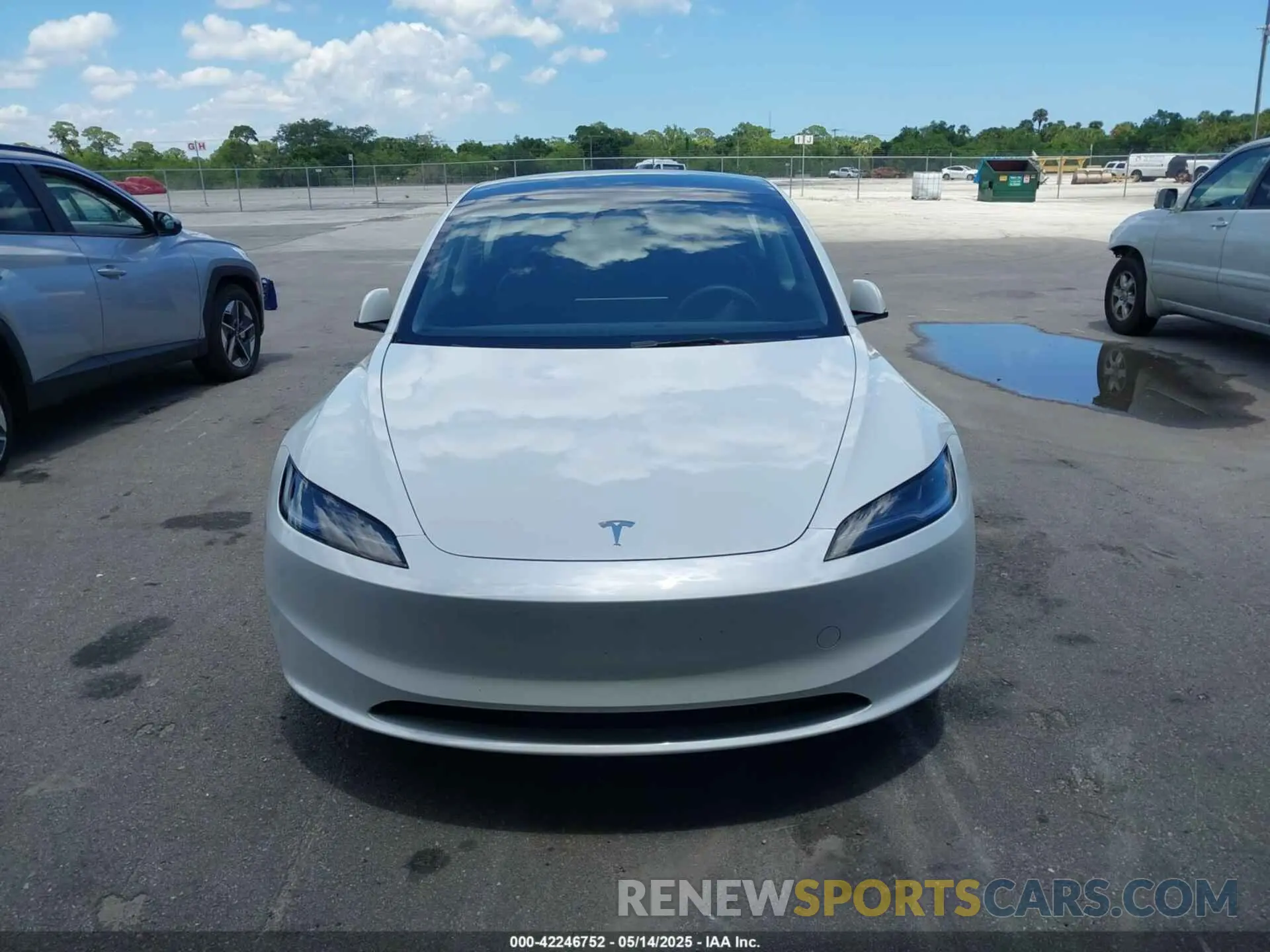 12 Photograph of a damaged car 5YJ3E1EA7RF721503 TESLA MODEL 3 2024