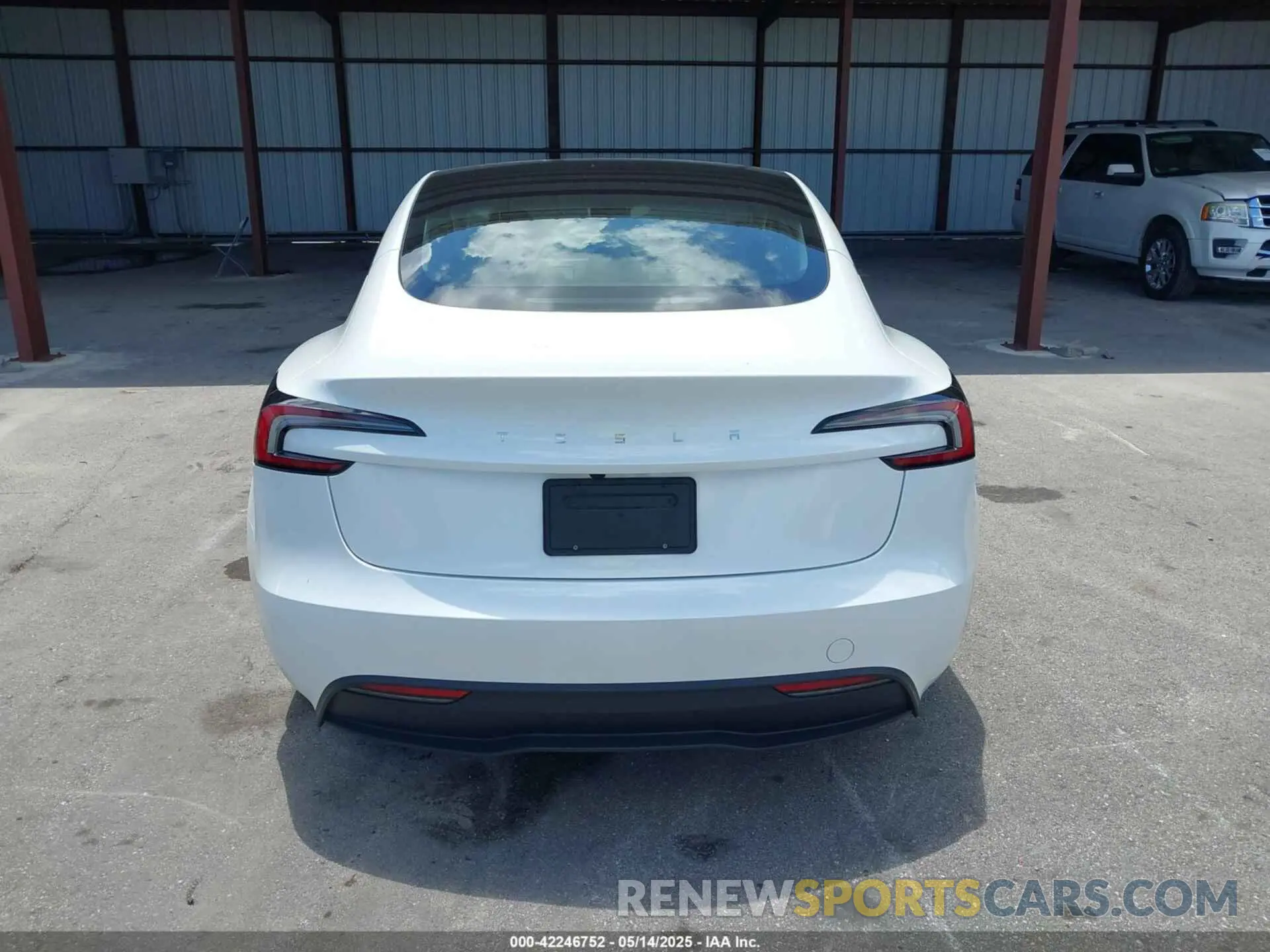 16 Photograph of a damaged car 5YJ3E1EA7RF721503 TESLA MODEL 3 2024