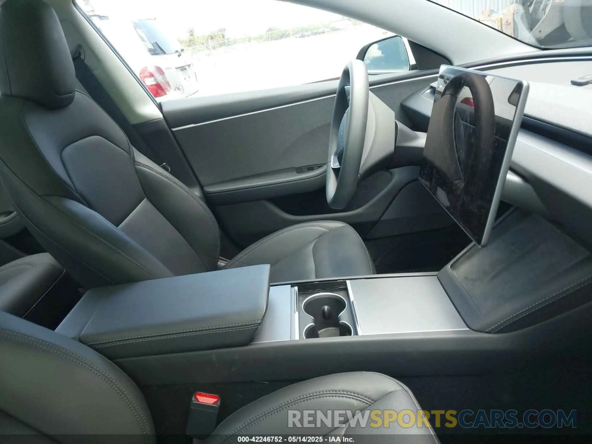 5 Photograph of a damaged car 5YJ3E1EA7RF721503 TESLA MODEL 3 2024