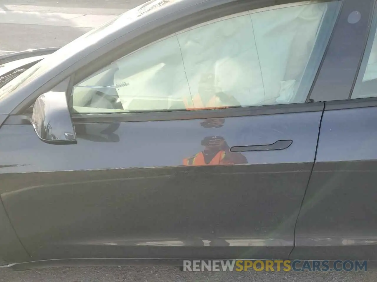 7 Photograph of a damaged car 5YJ3E1EA7RF733490 TESLA MODEL 3 2024