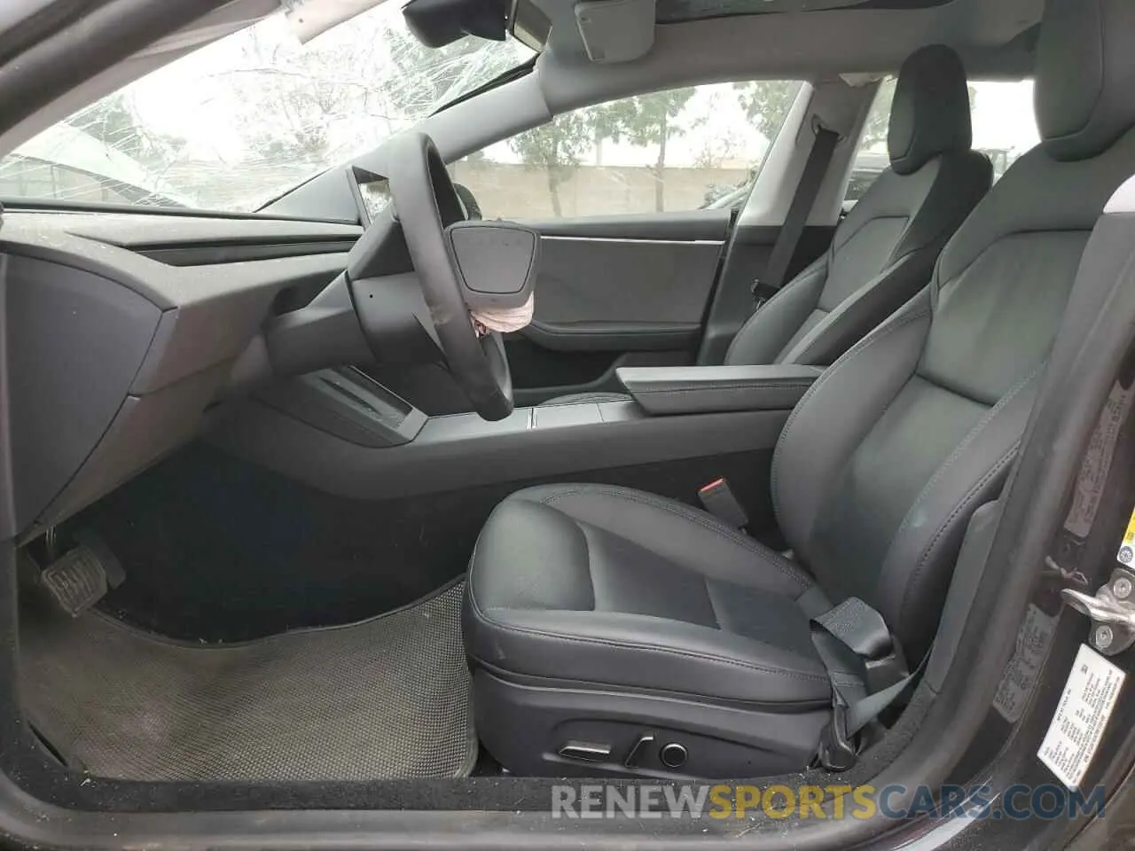 7 Photograph of a damaged car 5YJ3E1EA7RF735160 TESLA MODEL 3 2024