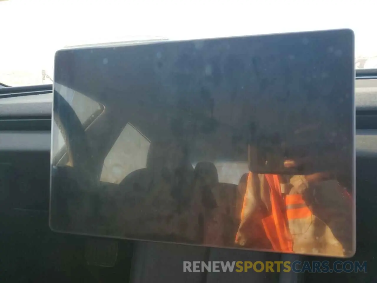 9 Photograph of a damaged car 5YJ3E1EA7RF757837 TESLA MODEL 3 2024