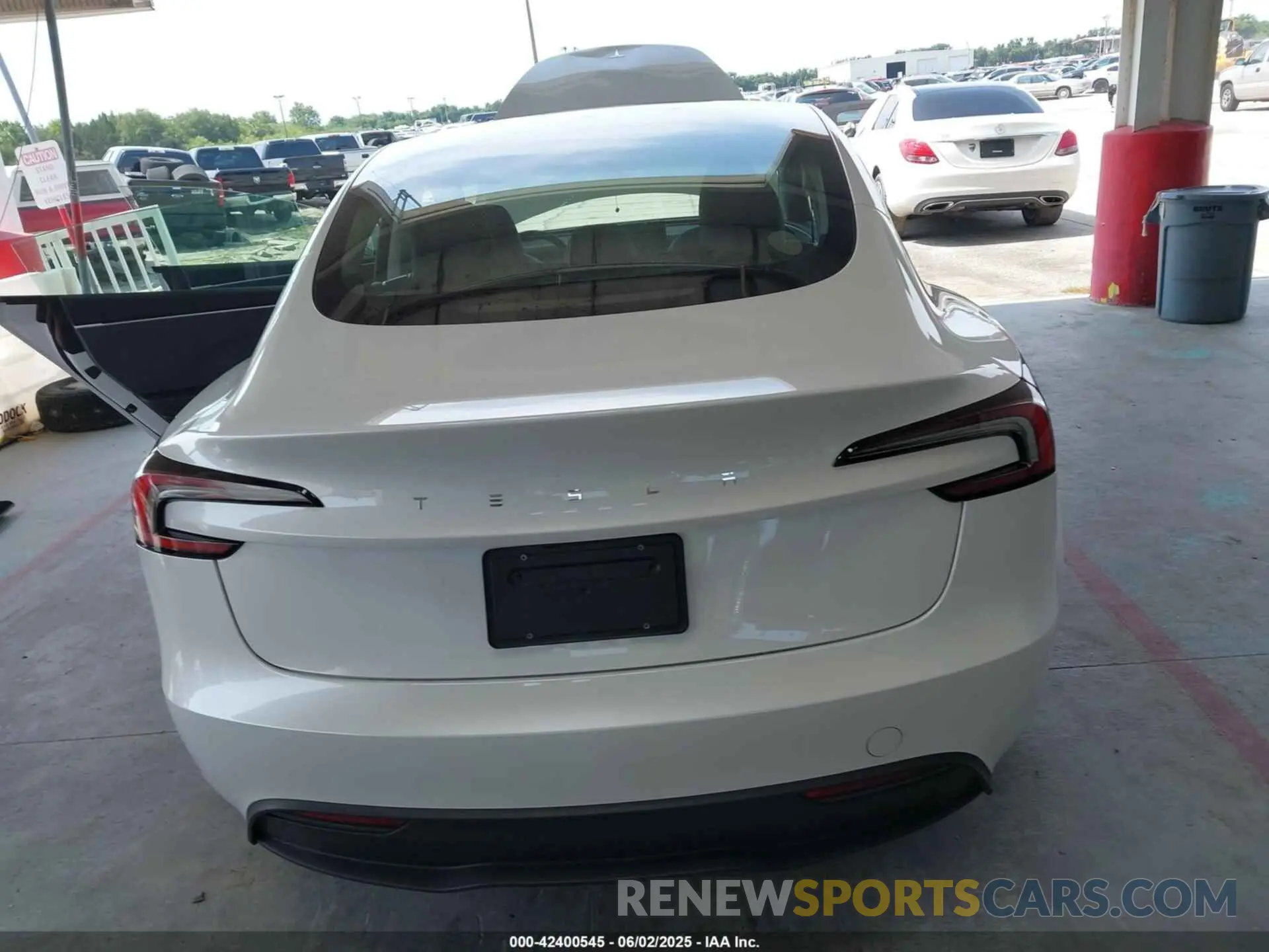 15 Photograph of a damaged car 5YJ3E1EA7RF760804 TESLA MODEL 3 2024