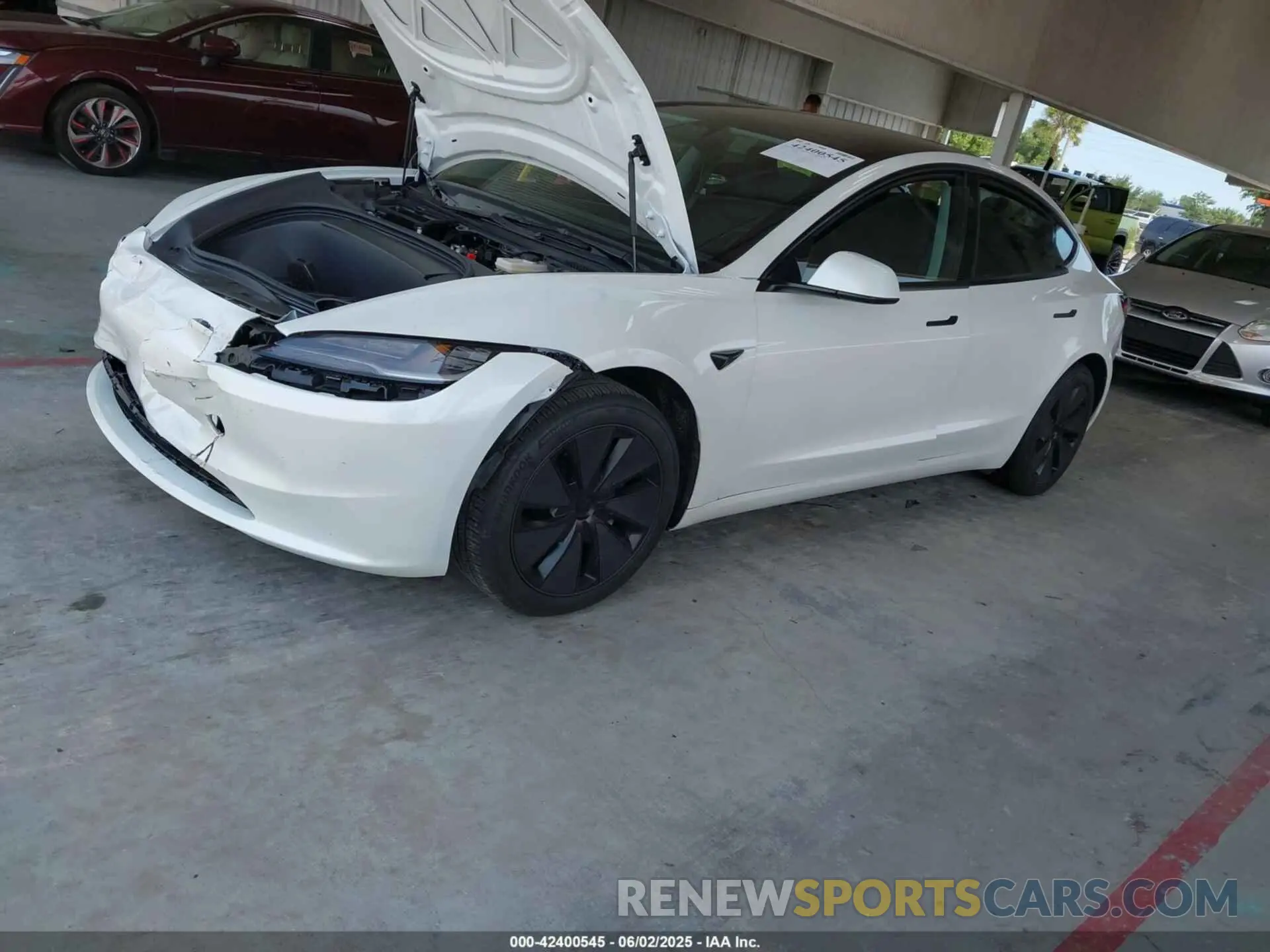 2 Photograph of a damaged car 5YJ3E1EA7RF760804 TESLA MODEL 3 2024
