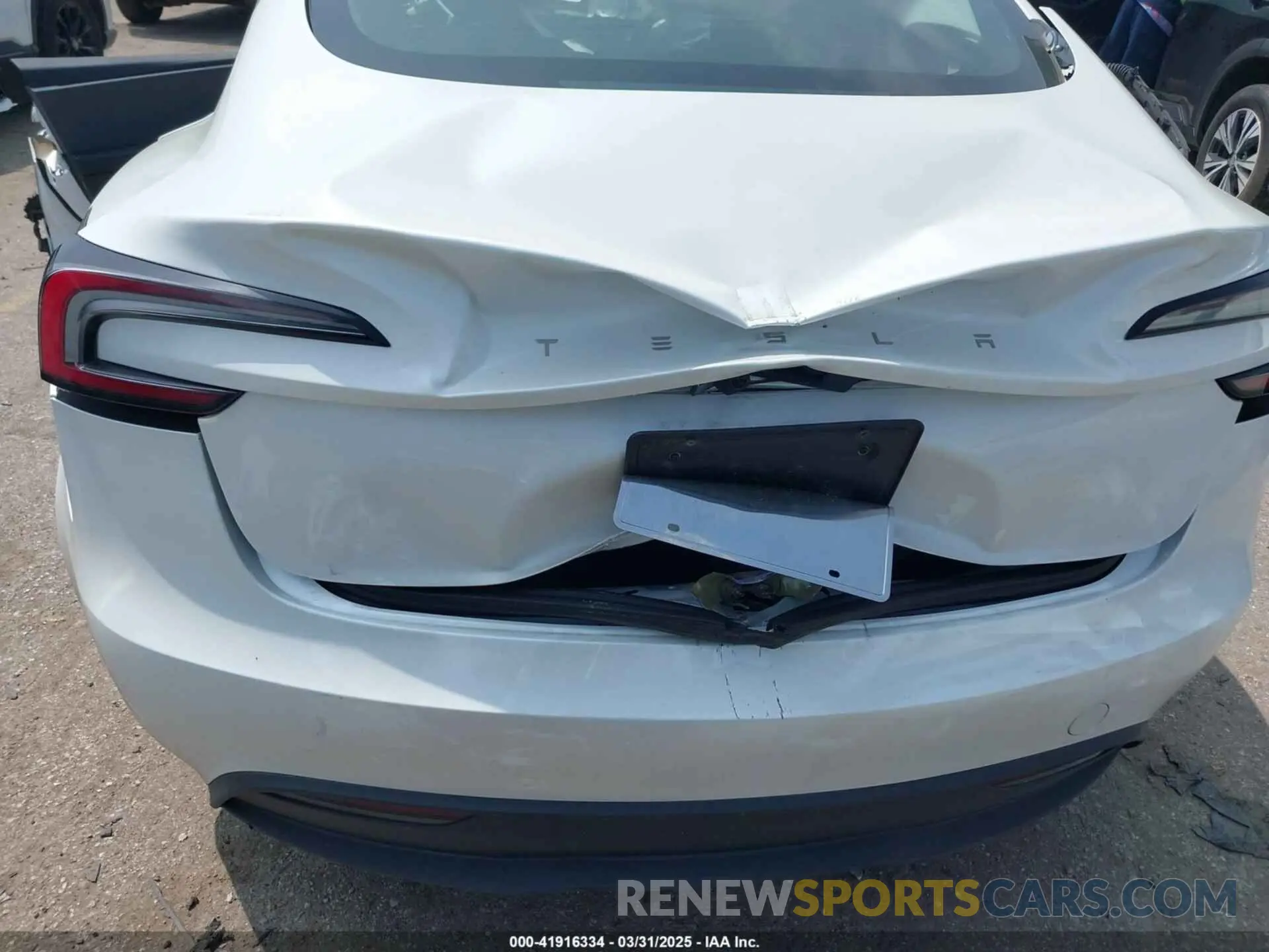 15 Photograph of a damaged car 5YJ3E1EA7RF767266 TESLA MODEL 3 2024