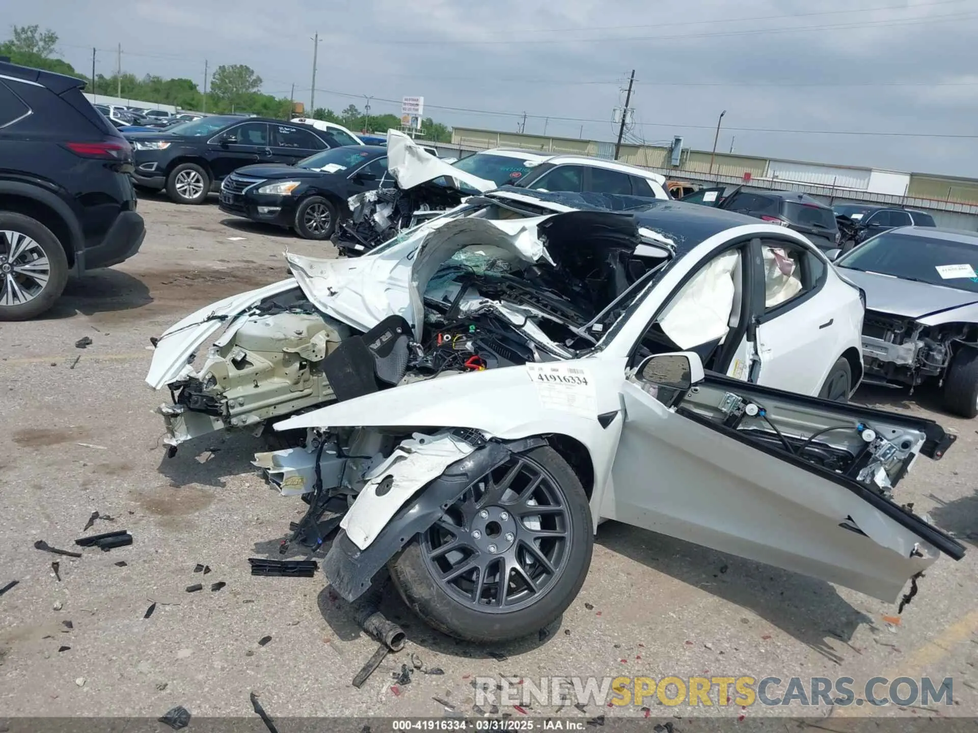 2 Photograph of a damaged car 5YJ3E1EA7RF767266 TESLA MODEL 3 2024