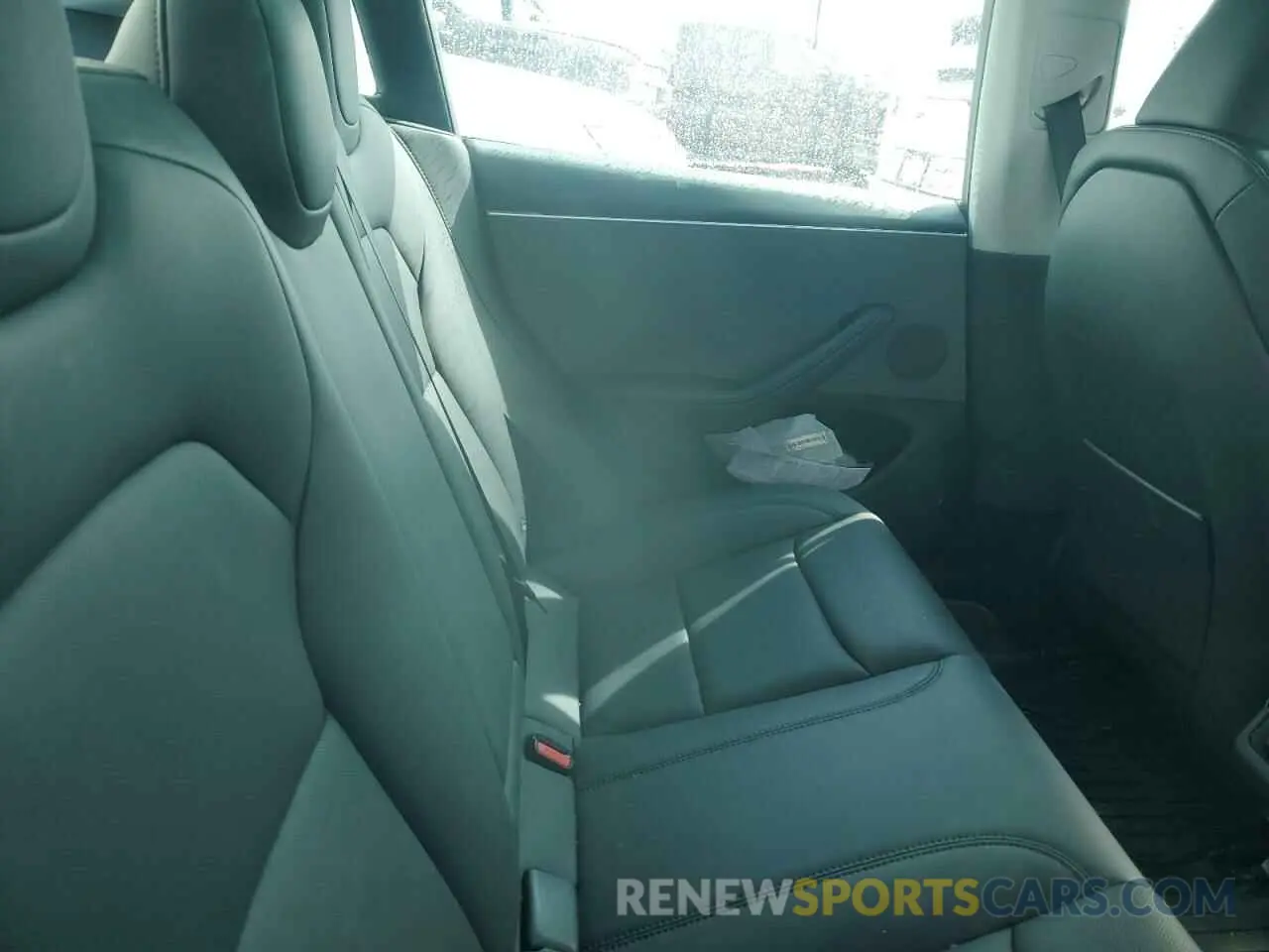 10 Photograph of a damaged car 5YJ3E1EA7RF771592 TESLA MODEL 3 2024