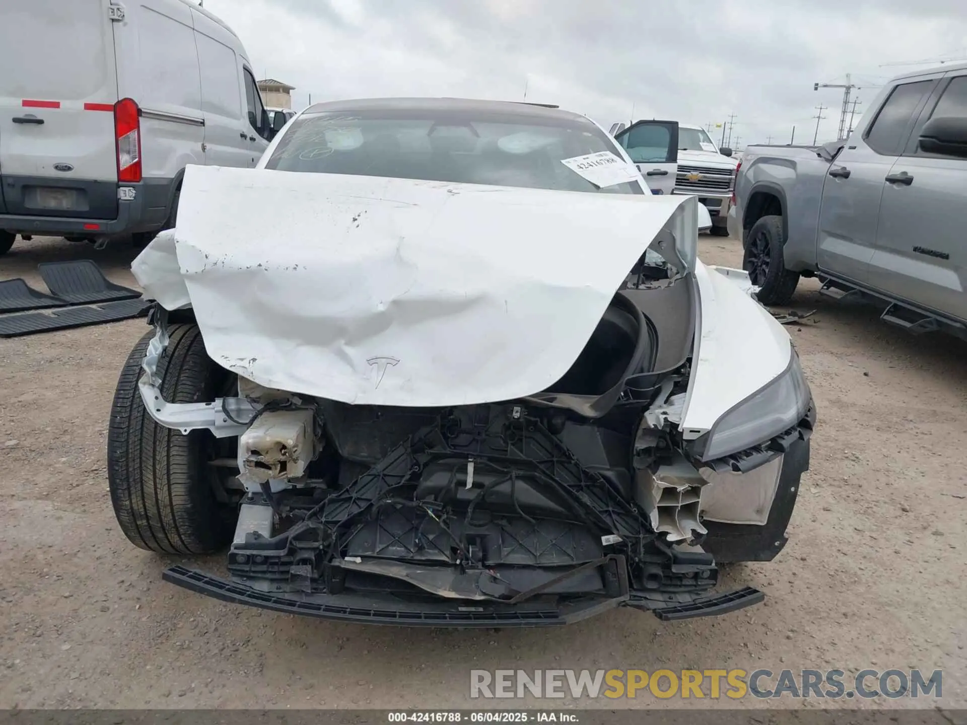 12 Photograph of a damaged car 5YJ3E1EA7RF772127 TESLA MODEL 3 2024
