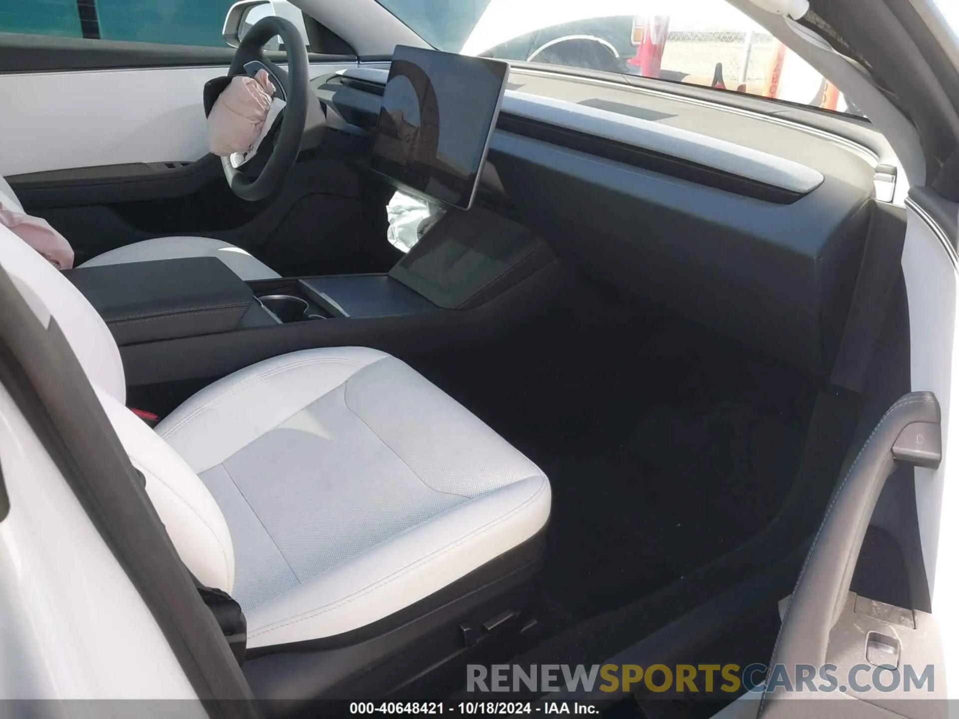 5 Photograph of a damaged car 5YJ3E1EA7RF812528 TESLA MODEL 3 2024