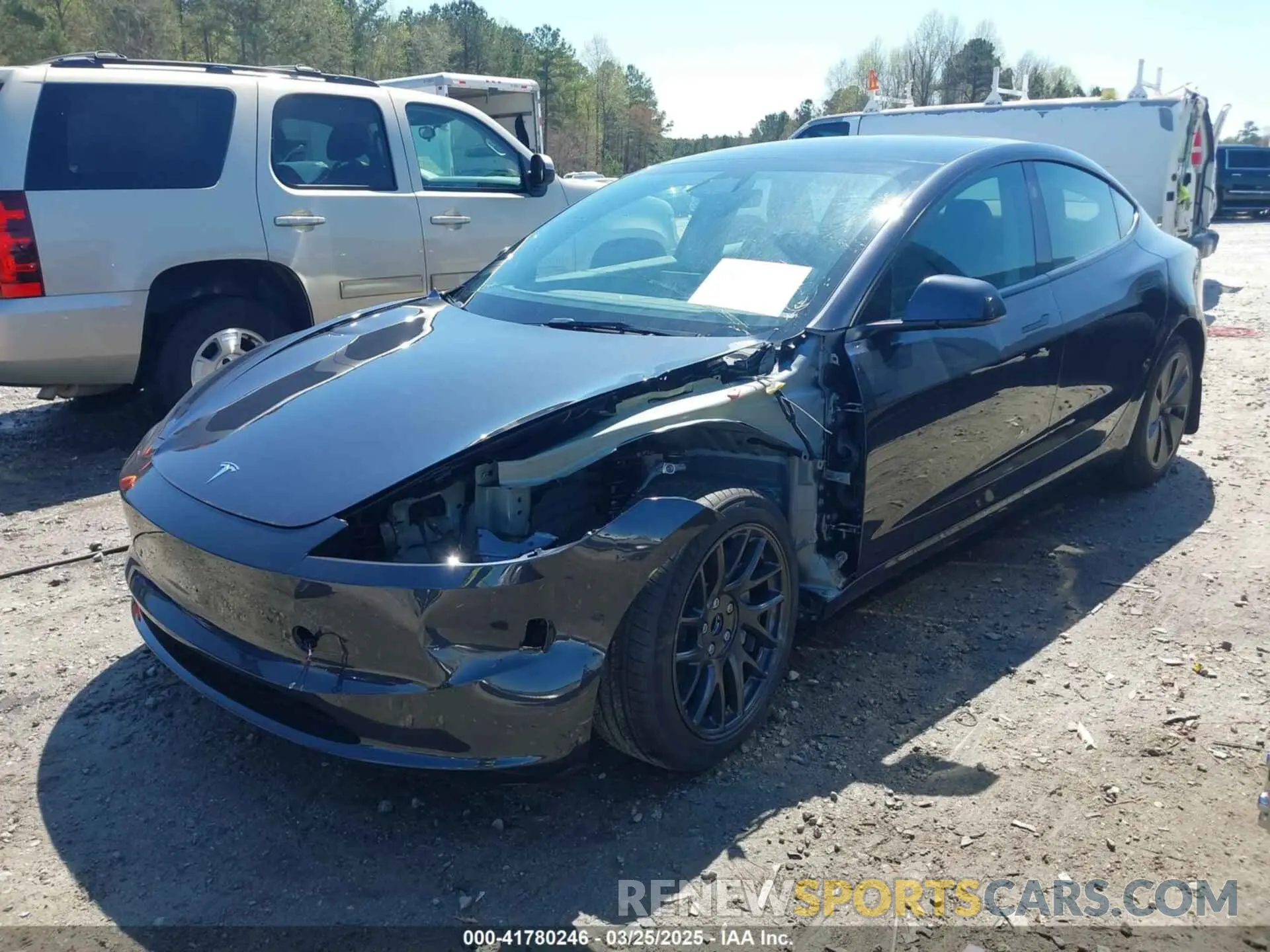 2 Photograph of a damaged car 5YJ3E1EA7RF863382 TESLA MODEL 3 2024