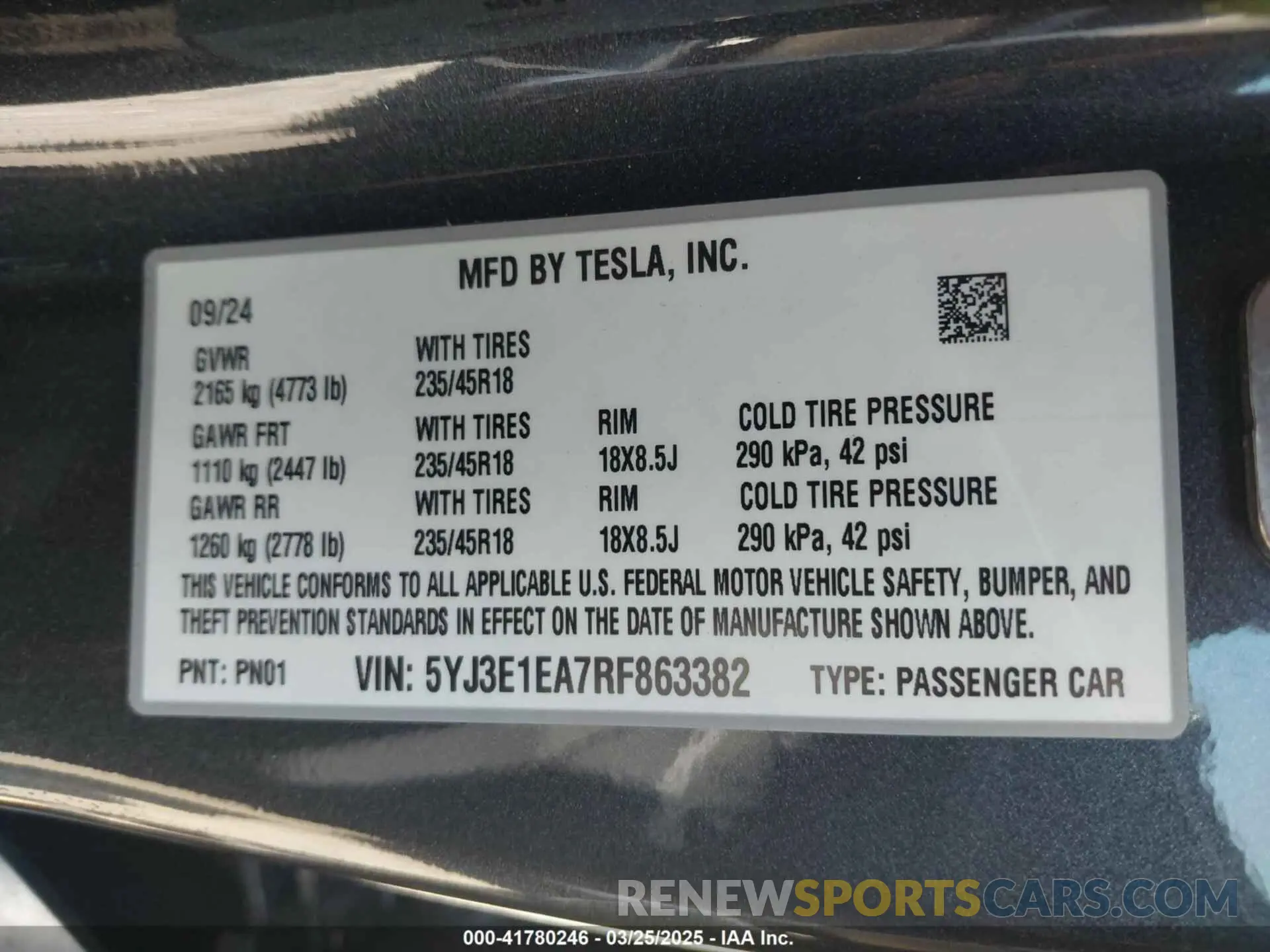 9 Photograph of a damaged car 5YJ3E1EA7RF863382 TESLA MODEL 3 2024