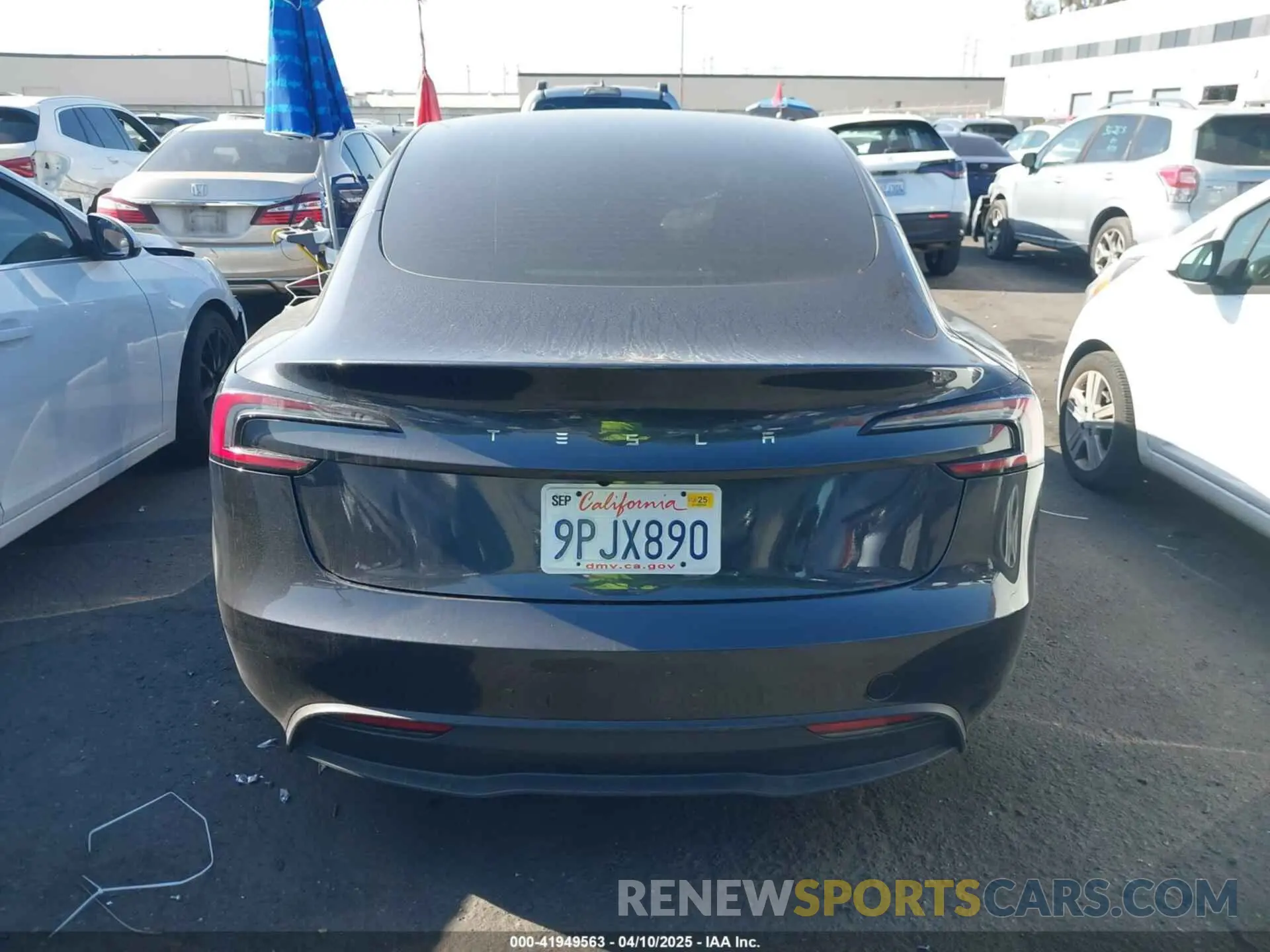 17 Photograph of a damaged car 5YJ3E1EA7RF865021 TESLA MODEL 3 2024