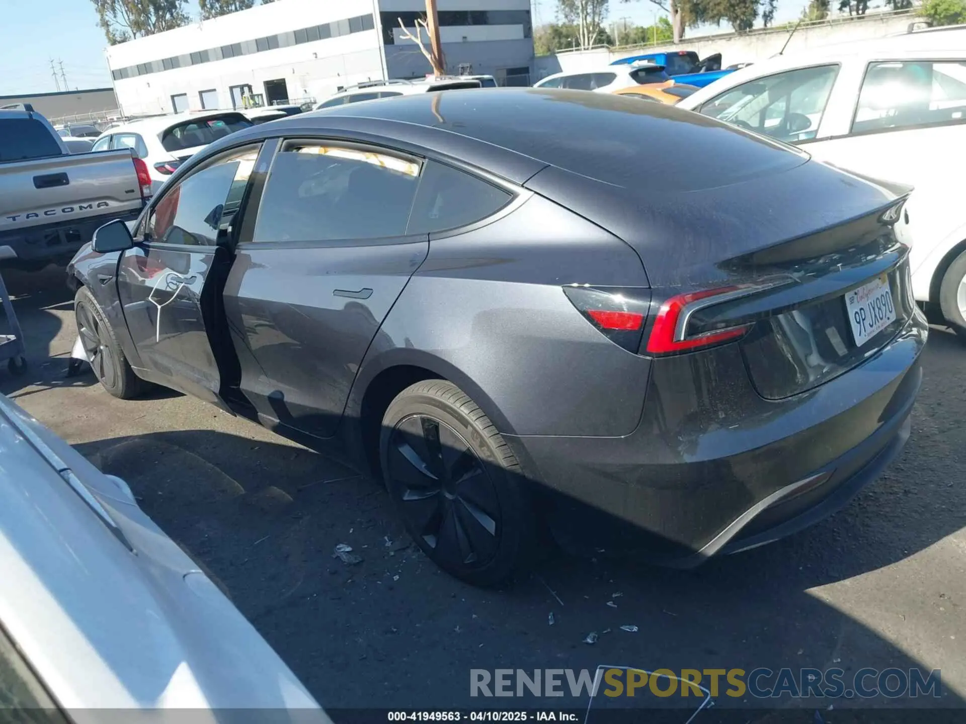 3 Photograph of a damaged car 5YJ3E1EA7RF865021 TESLA MODEL 3 2024