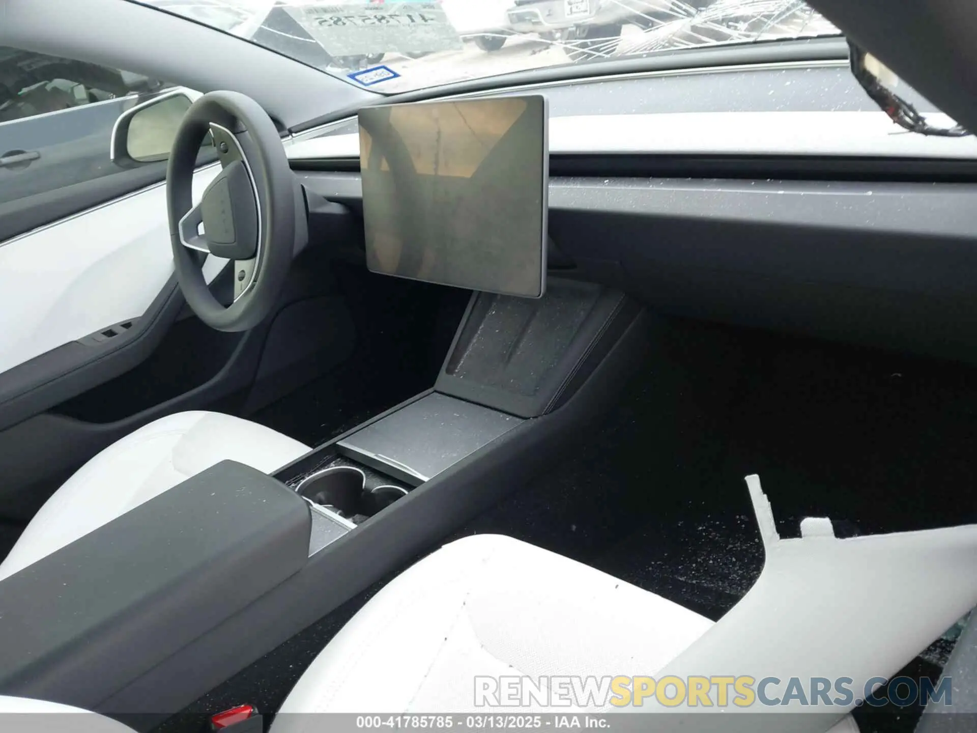 5 Photograph of a damaged car 5YJ3E1EA7RF866167 TESLA MODEL 3 2024