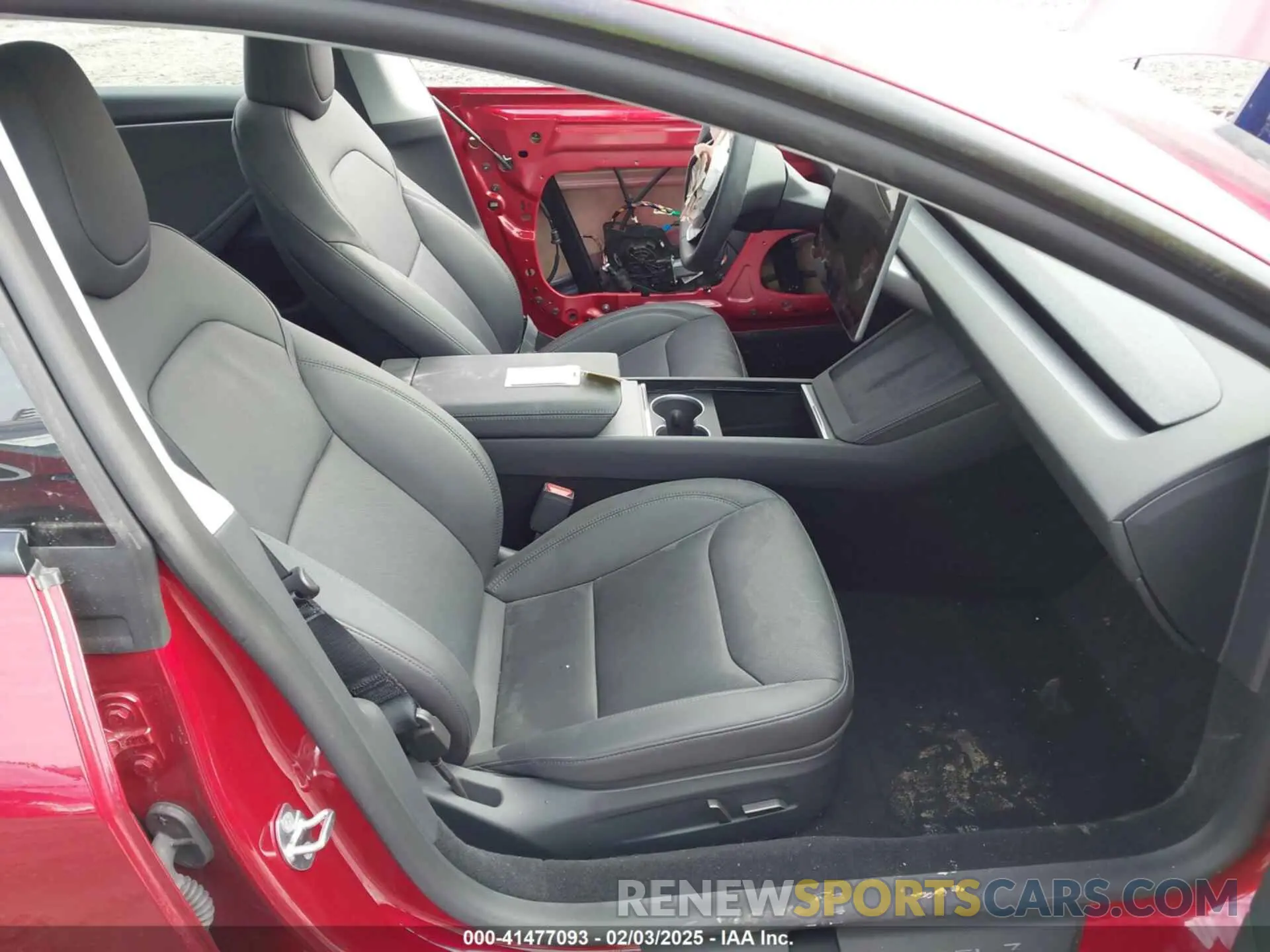 5 Photograph of a damaged car 5YJ3E1EA7RF869098 TESLA MODEL 3 2024
