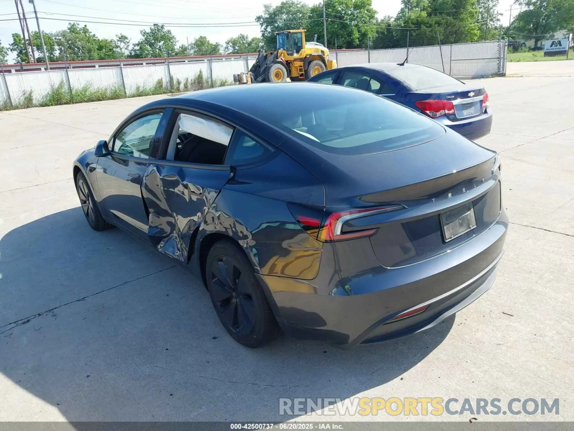3 Photograph of a damaged car 5YJ3E1EA8RF717931 TESLA MODEL 3 2024