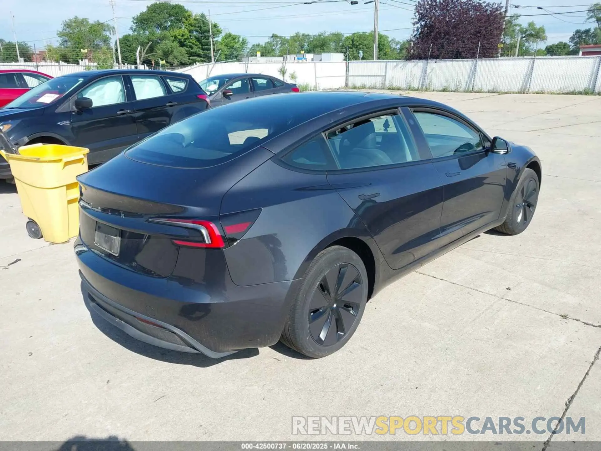 4 Photograph of a damaged car 5YJ3E1EA8RF717931 TESLA MODEL 3 2024