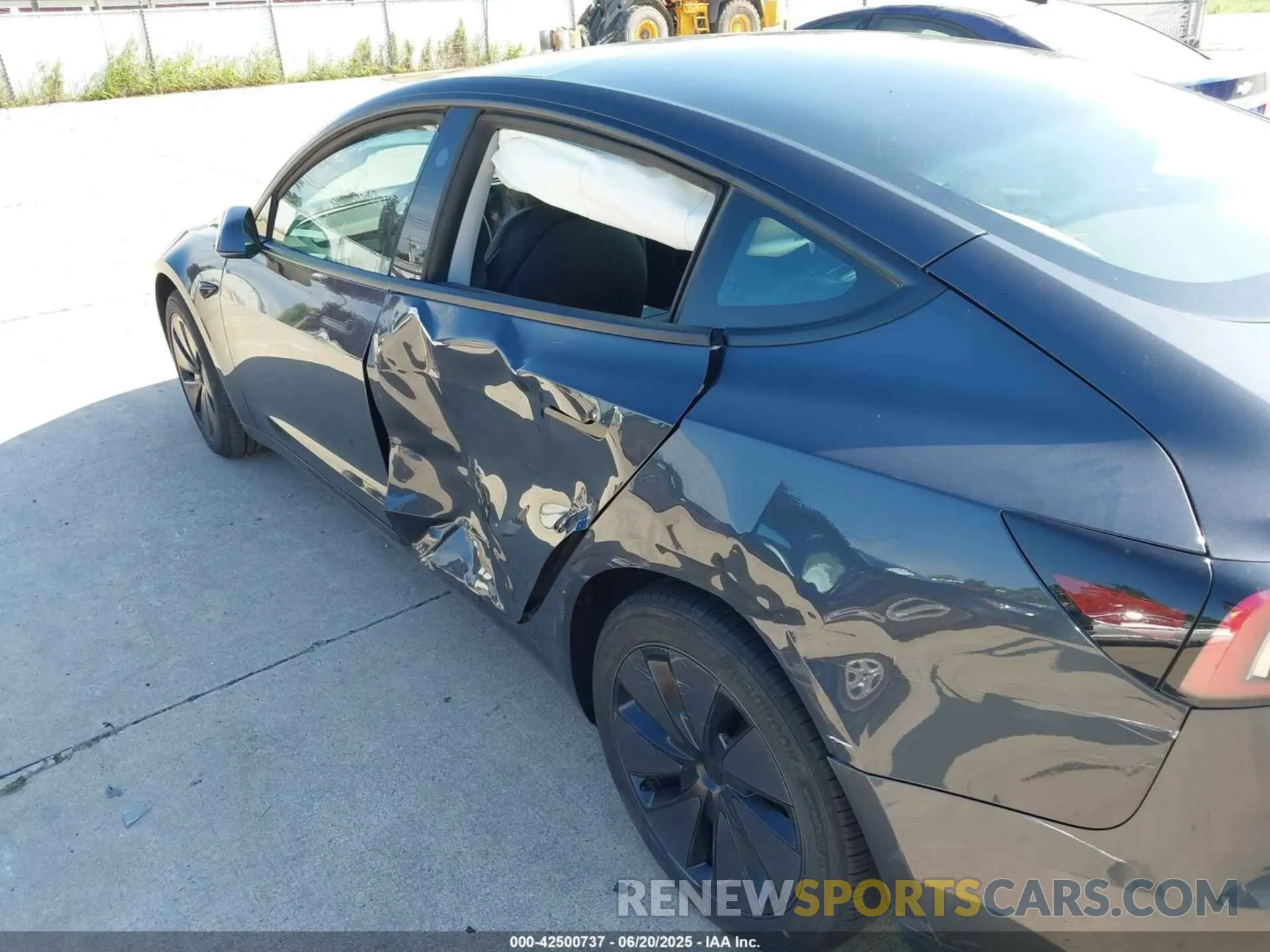 6 Photograph of a damaged car 5YJ3E1EA8RF717931 TESLA MODEL 3 2024