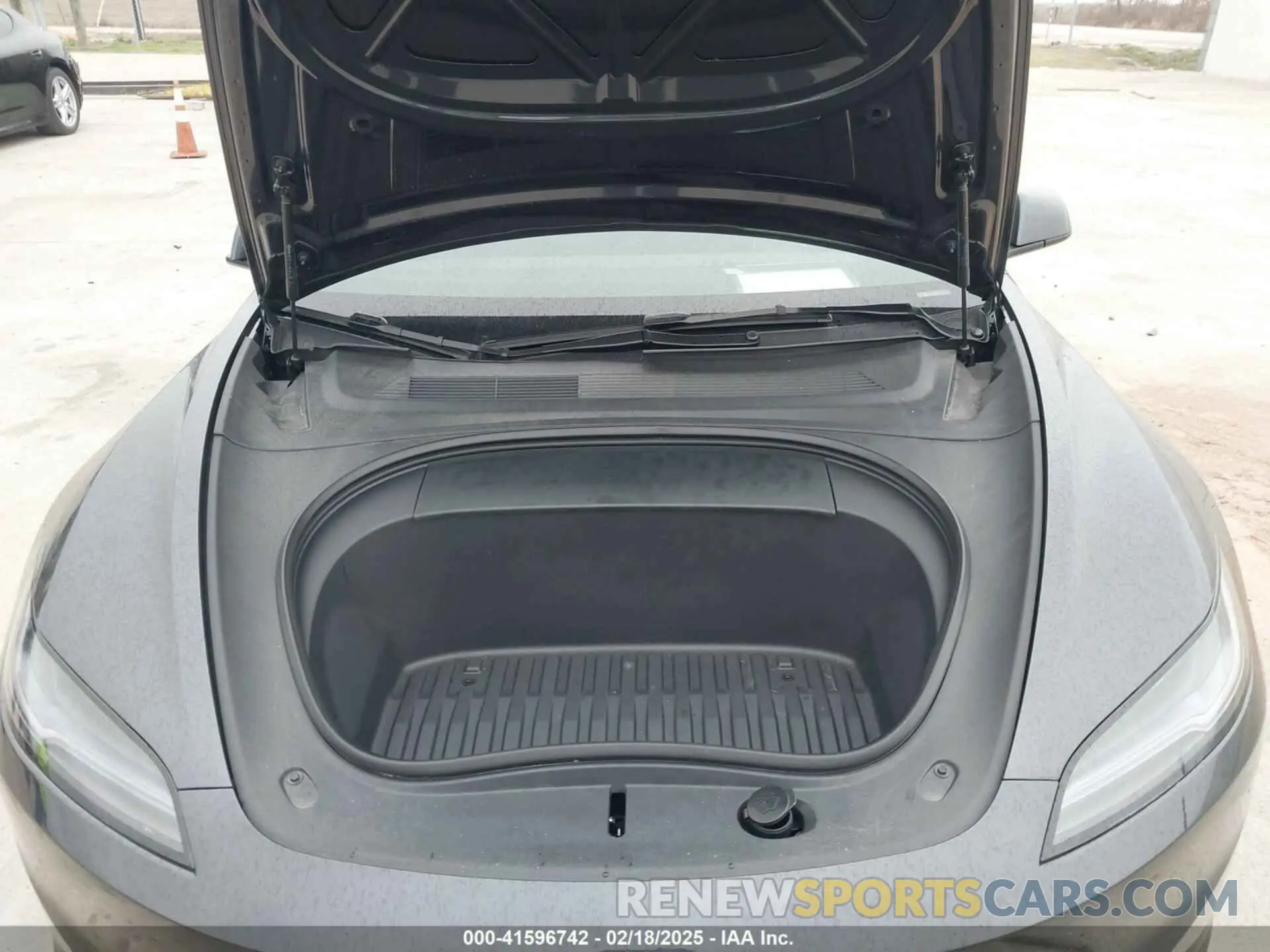 10 Photograph of a damaged car 5YJ3E1EA8RF722613 TESLA MODEL 3 2024