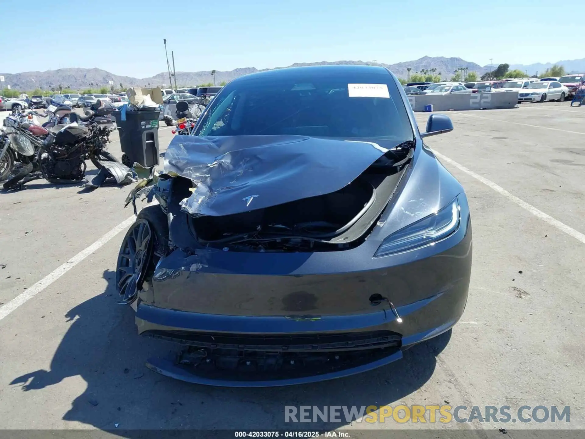 12 Photograph of a damaged car 5YJ3E1EA8RF726287 TESLA MODEL 3 2024