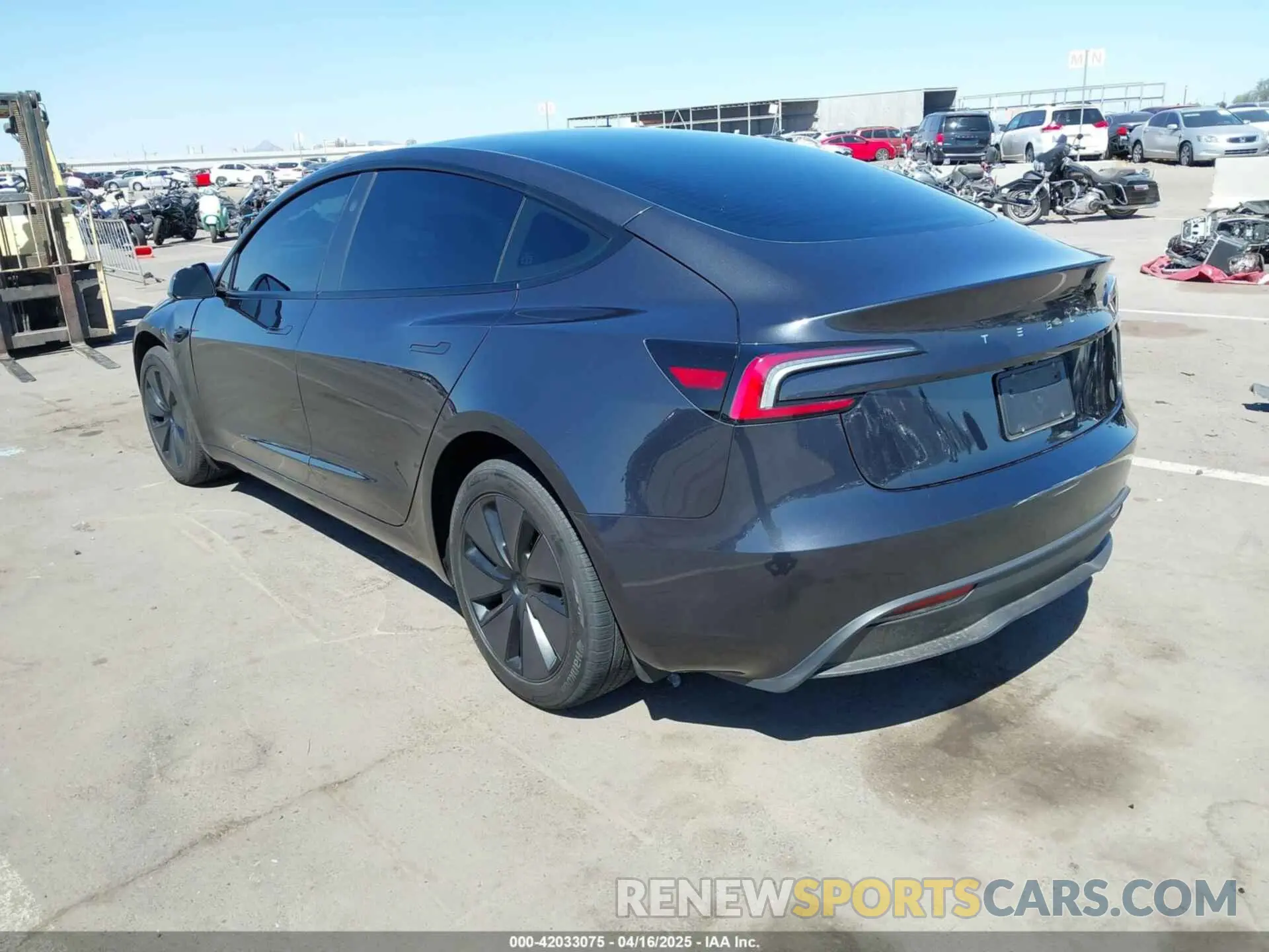 3 Photograph of a damaged car 5YJ3E1EA8RF726287 TESLA MODEL 3 2024