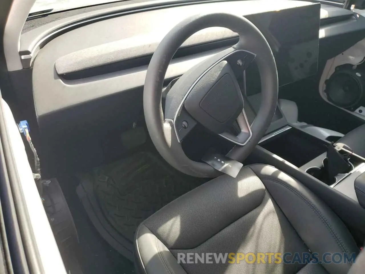 8 Photograph of a damaged car 5YJ3E1EA8RF732803 TESLA MODEL 3 2024