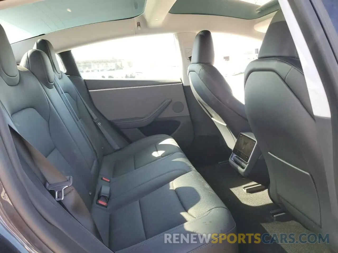 10 Photograph of a damaged car 5YJ3E1EA8RF741761 TESLA MODEL 3 2024