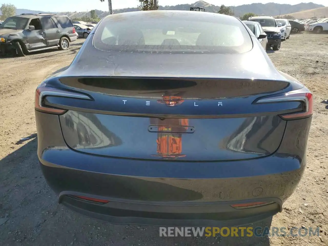 6 Photograph of a damaged car 5YJ3E1EA8RF743638 TESLA MODEL 3 2024