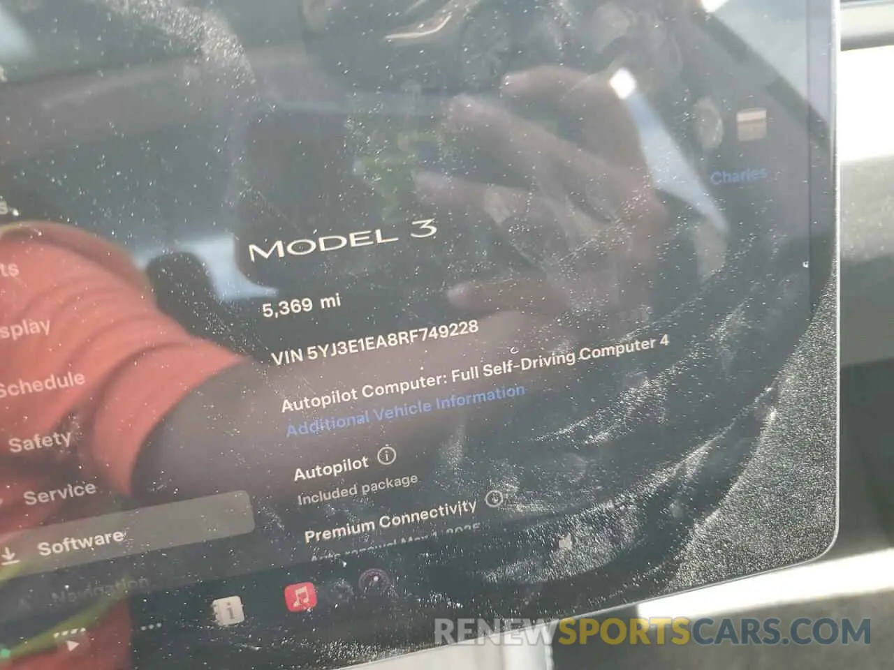 9 Photograph of a damaged car 5YJ3E1EA8RF749228 TESLA MODEL 3 2024