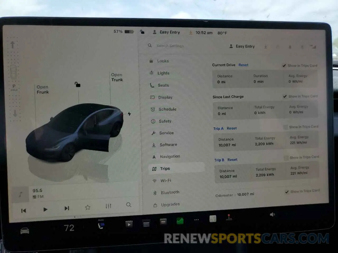 9 Photograph of a damaged car 5YJ3E1EA8RF825594 TESLA MODEL 3 2024